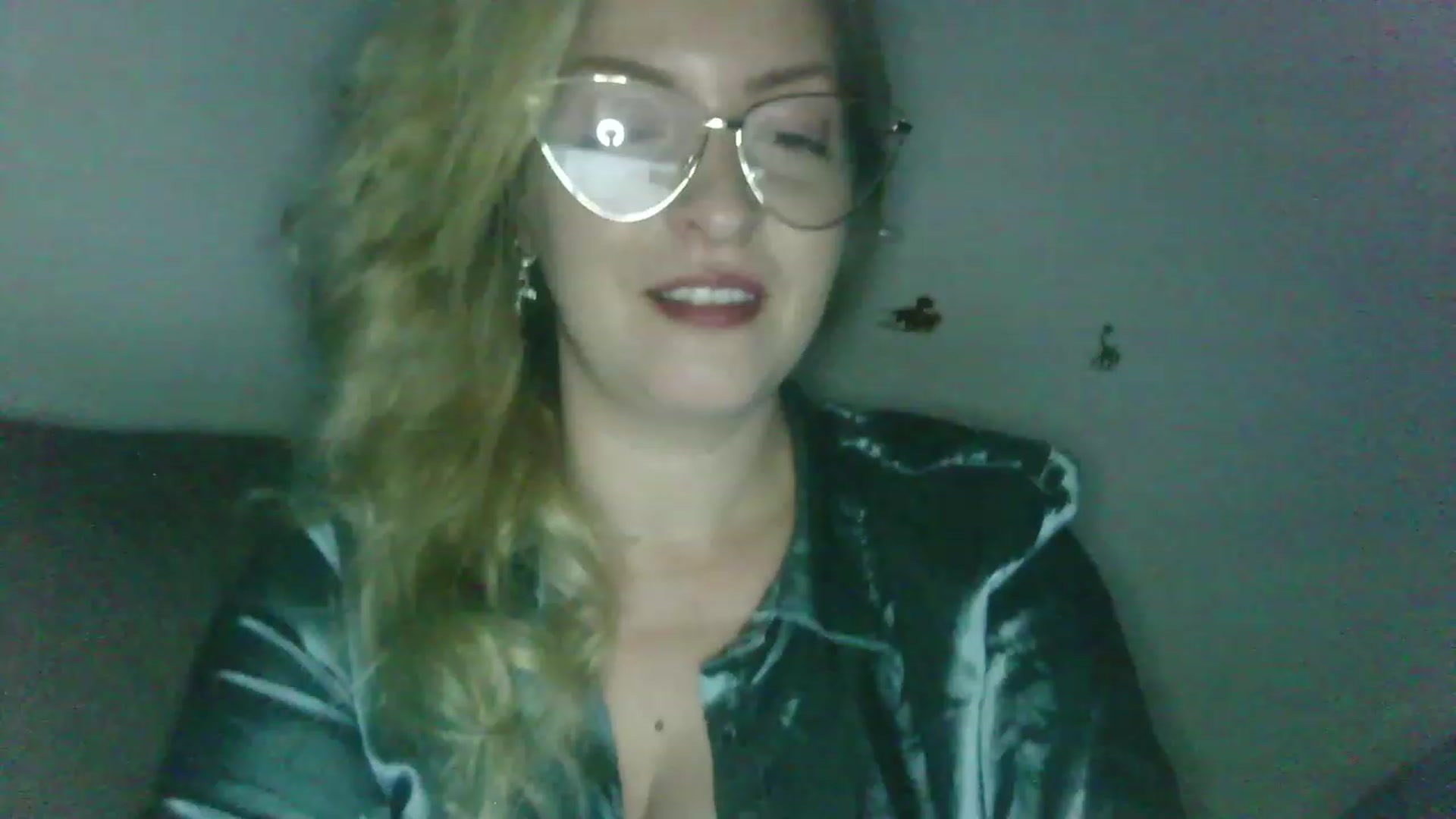Gallery image thumbnail from ScorpioV's myfreecams stream on, 05/14/2023, 22:41 image 18 of 20