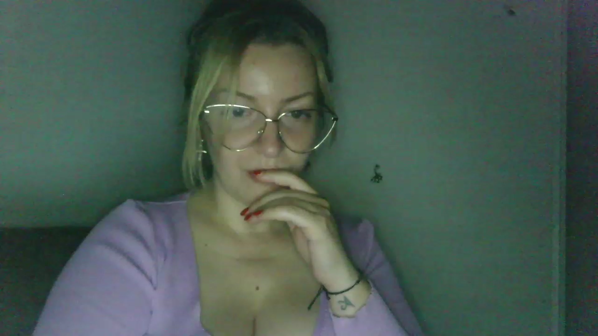 Gallery image thumbnail from ScorpioV's myfreecams stream on, 05/15/2023, 23:49 image 5 of 20
