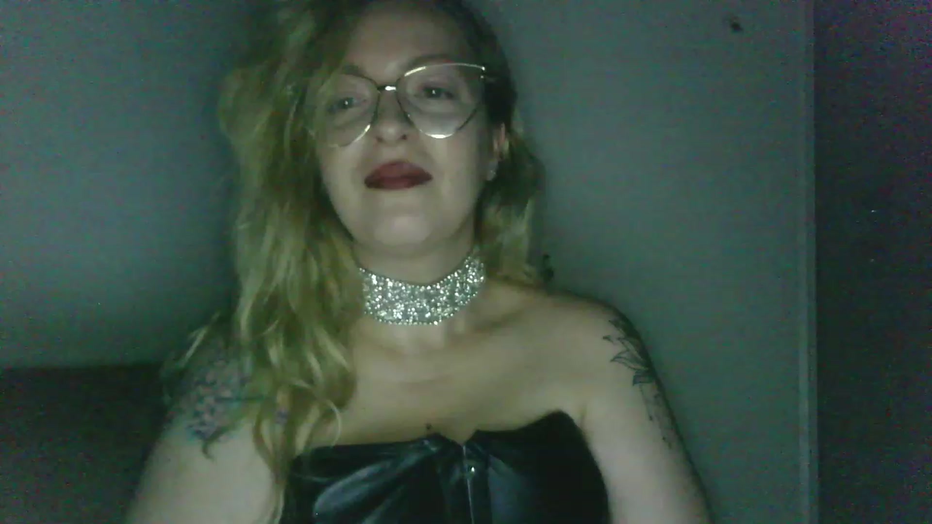 Gallery image thumbnail from ScorpioV's myfreecams stream on, 05/23/2023, 22:24 image 18 of 20