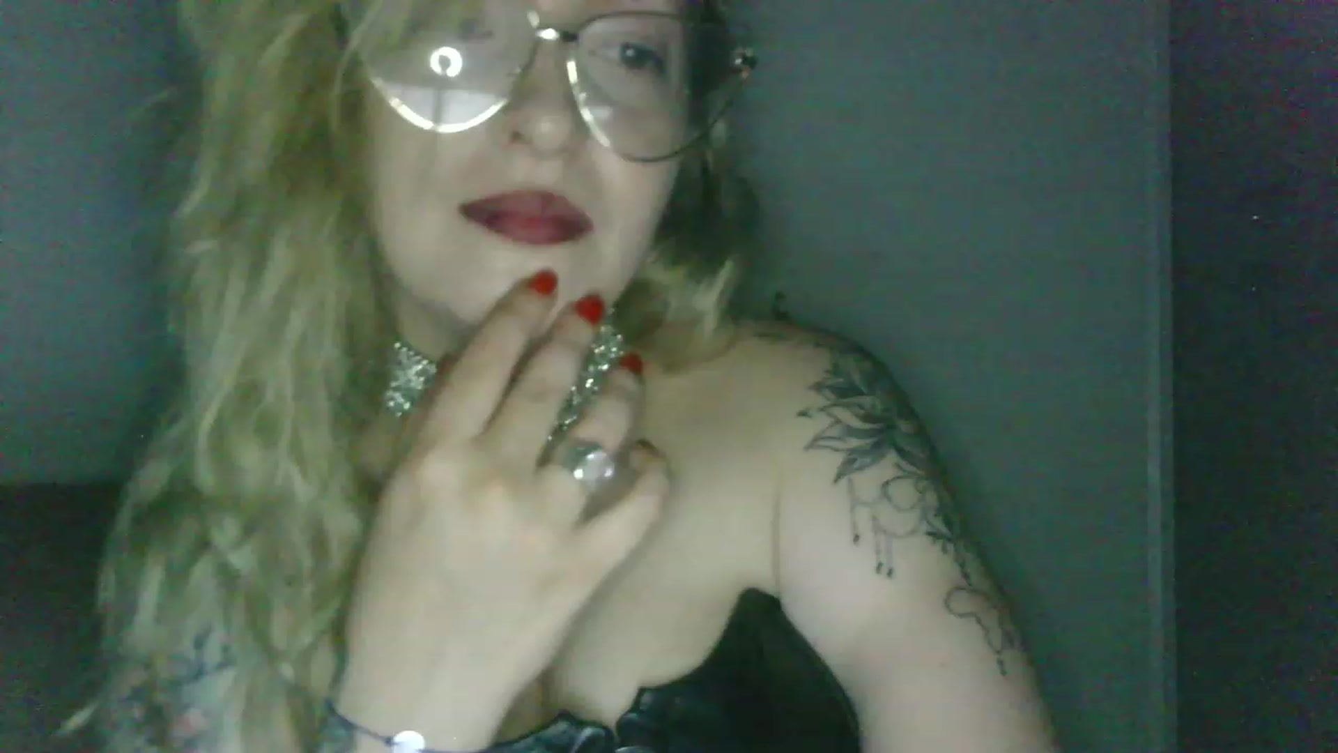 Gallery image thumbnail from ScorpioV's myfreecams stream on, 05/23/2023, 22:24 image 15 of 20