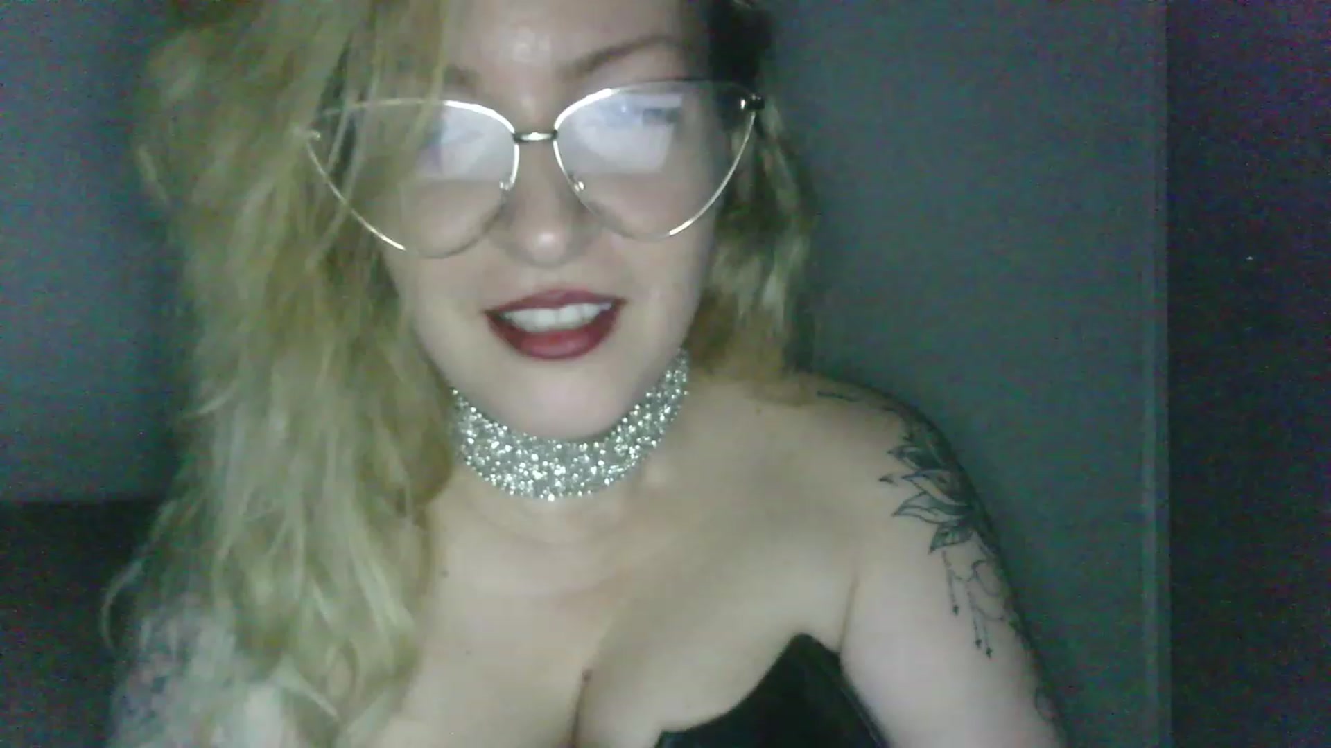 Gallery image thumbnail from ScorpioV's myfreecams stream on, 05/23/2023, 22:24 image 17 of 20