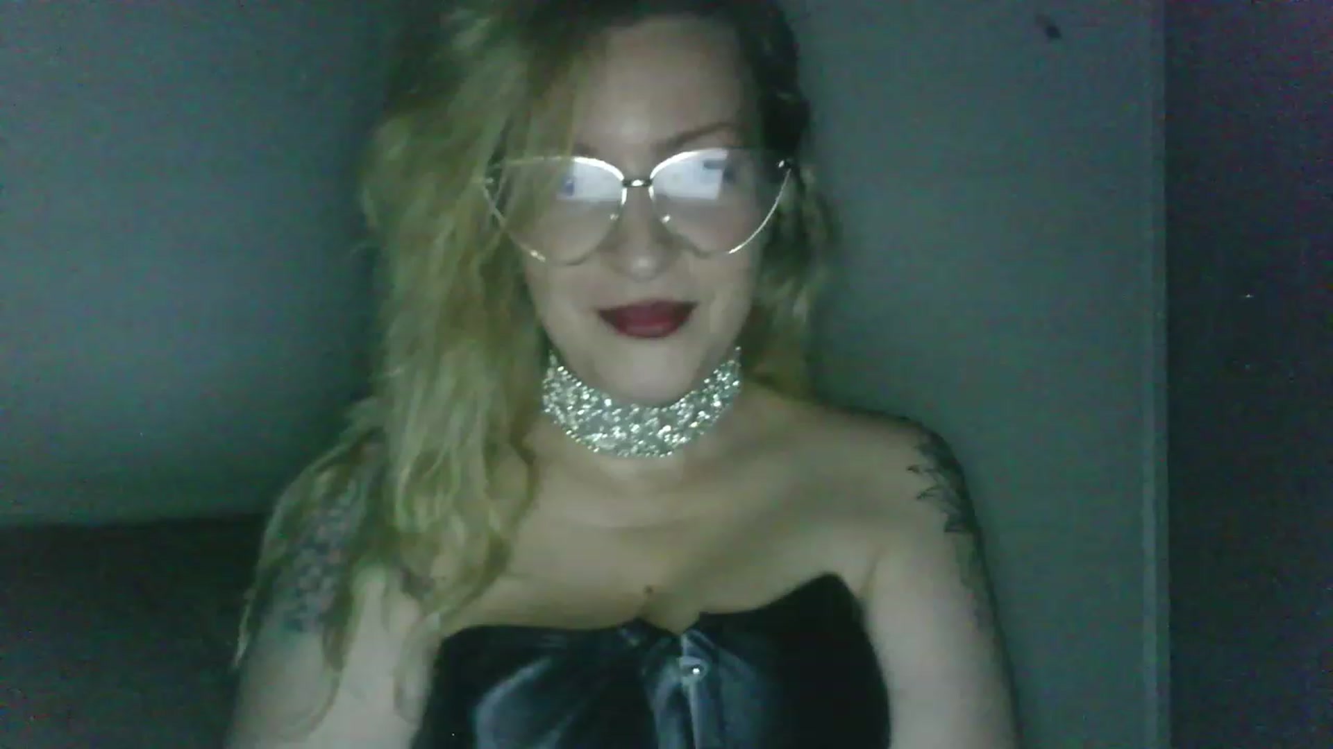 Gallery image thumbnail from ScorpioV's myfreecams stream on, 05/23/2023, 22:24 image 12 of 20