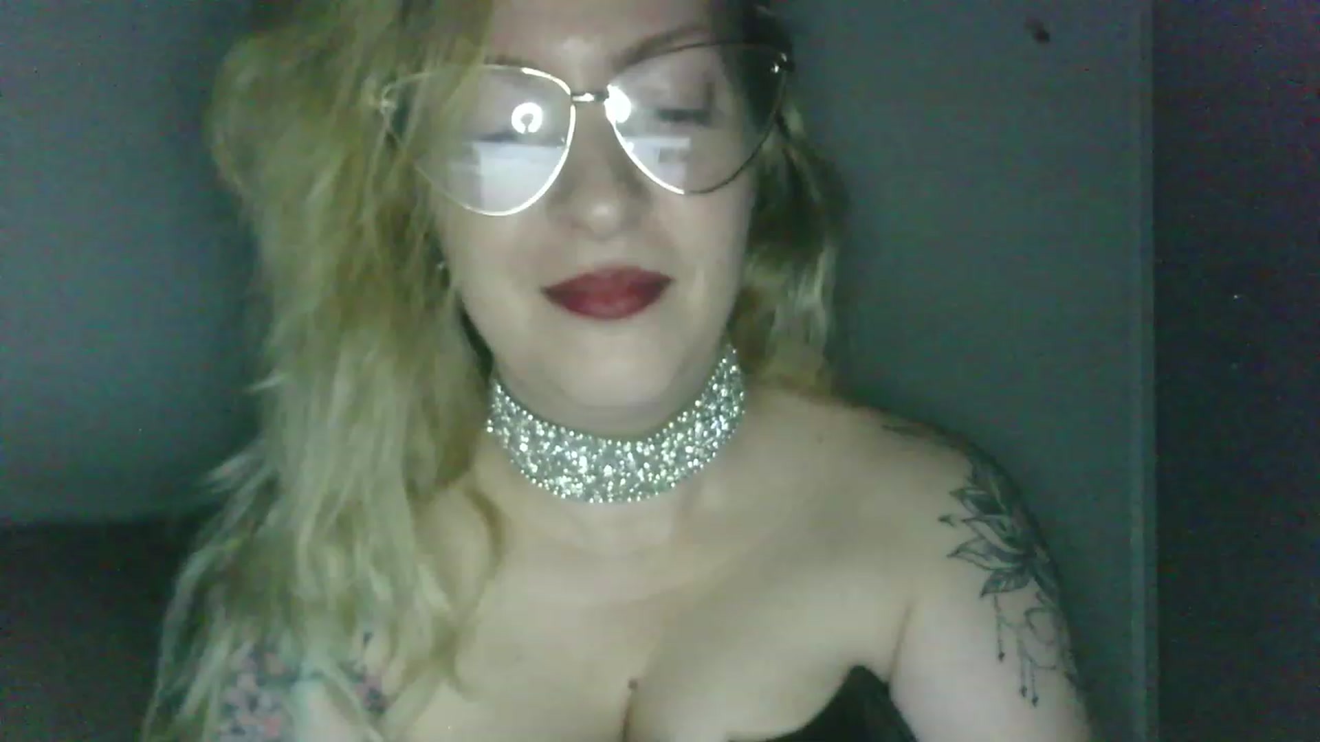 Gallery image thumbnail from ScorpioV's myfreecams stream on, 05/23/2023, 22:24 image 10 of 20