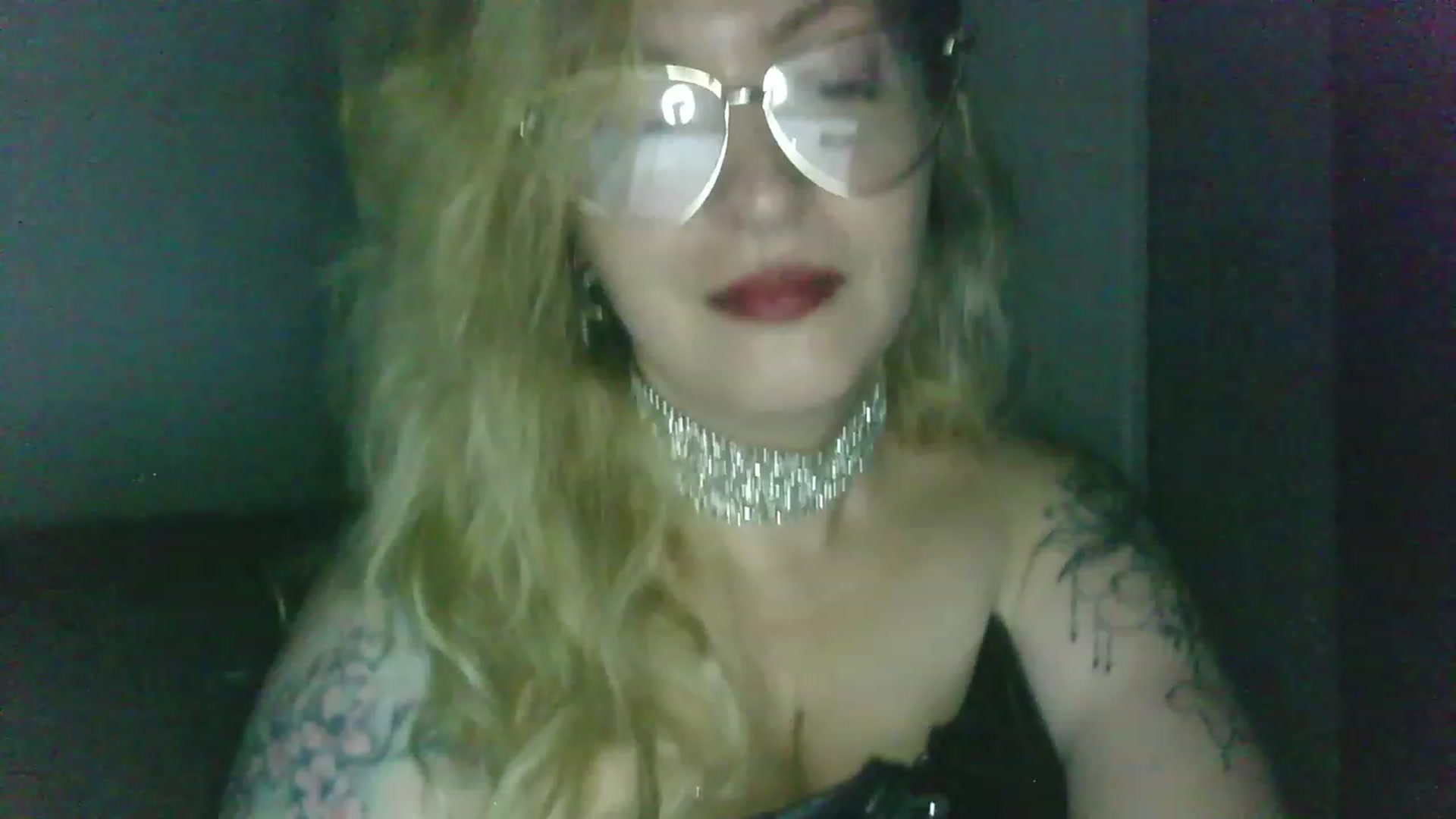 Gallery image thumbnail from ScorpioV's myfreecams stream on, 05/23/2023, 23:31 image 19 of 20