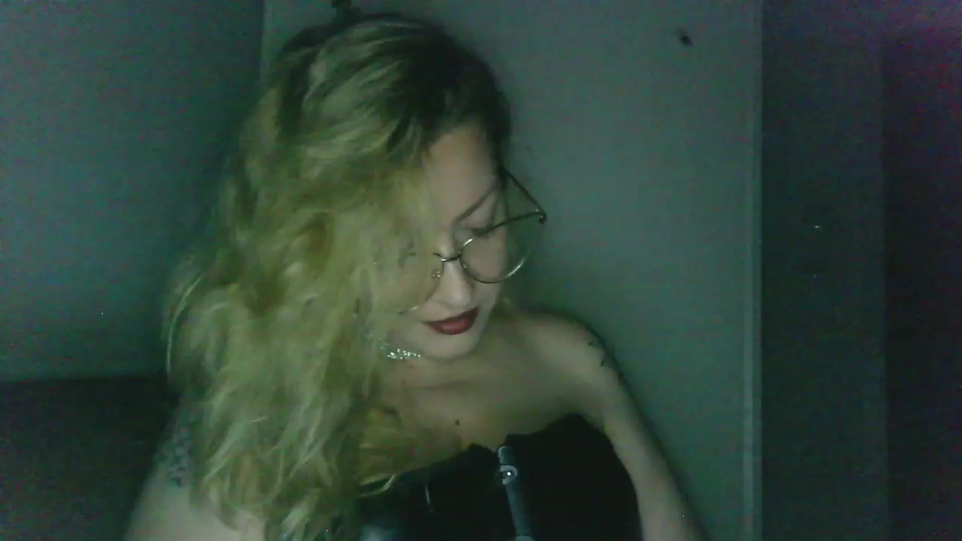 Gallery image thumbnail from ScorpioV's myfreecams stream on, 05/23/2023, 23:31 image 5 of 20