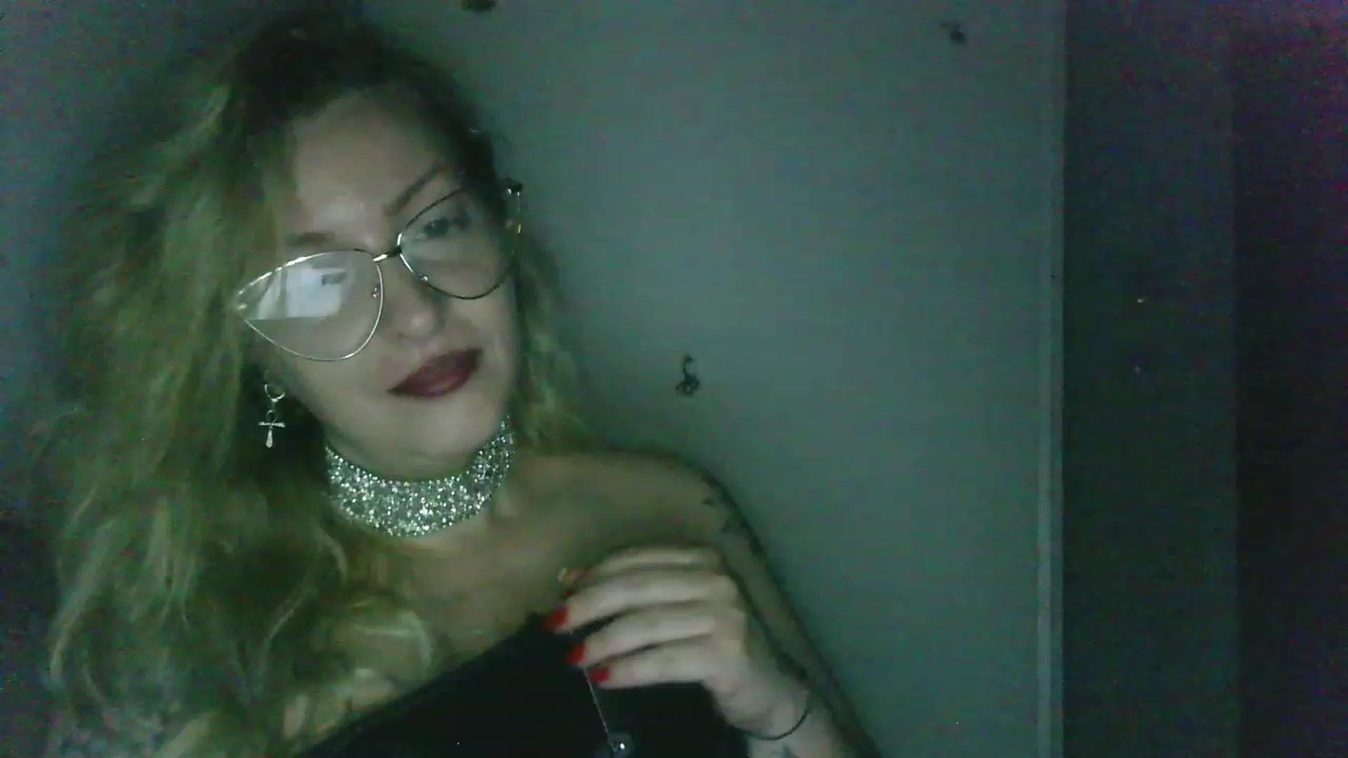 Gallery image thumbnail from ScorpioV's myfreecams stream on, 05/23/2023, 23:31 image 12 of 20