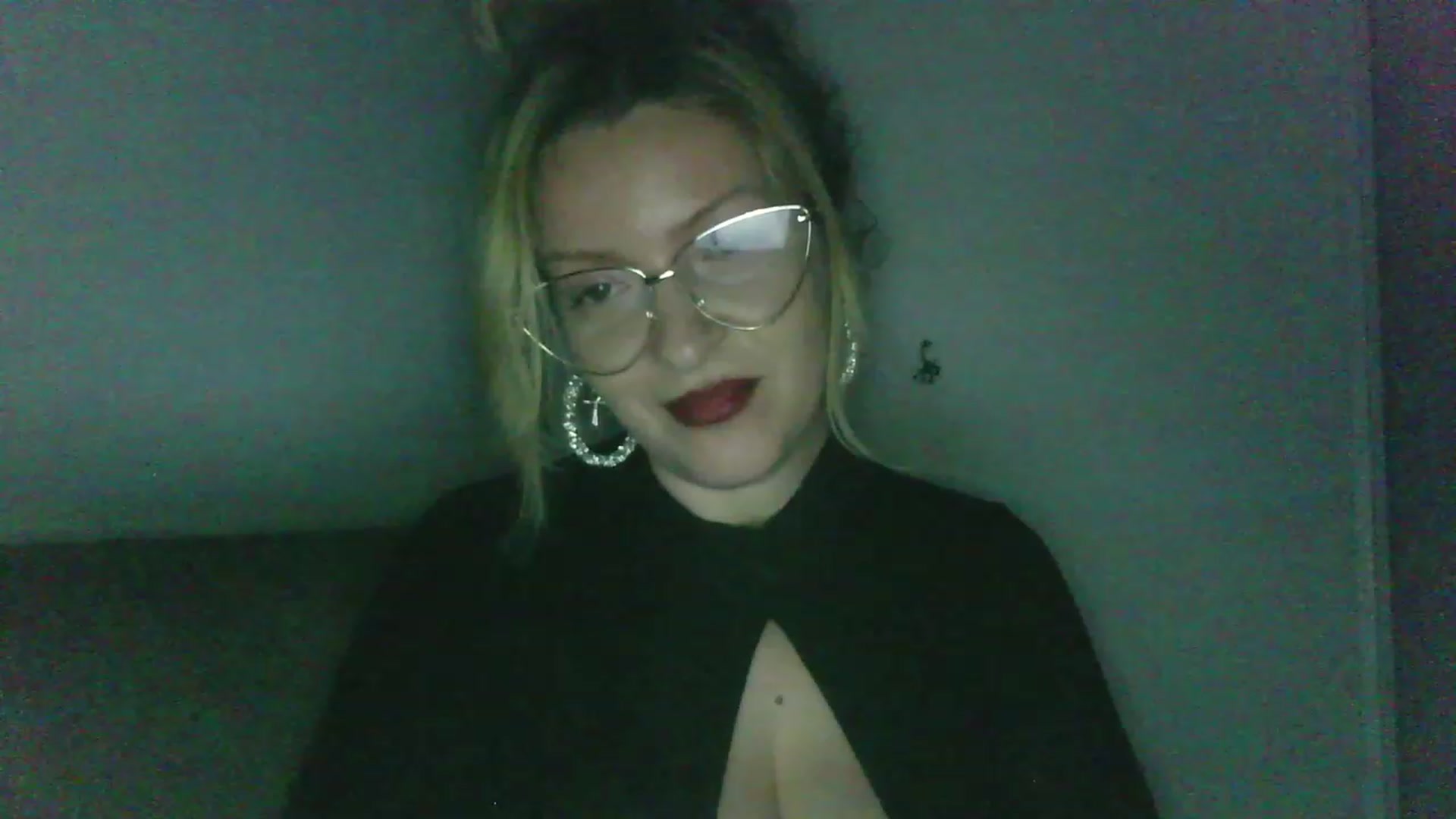 Gallery image thumbnail from ScorpioV's myfreecams stream on, 05/28/2023, 22:37 image 7 of 20