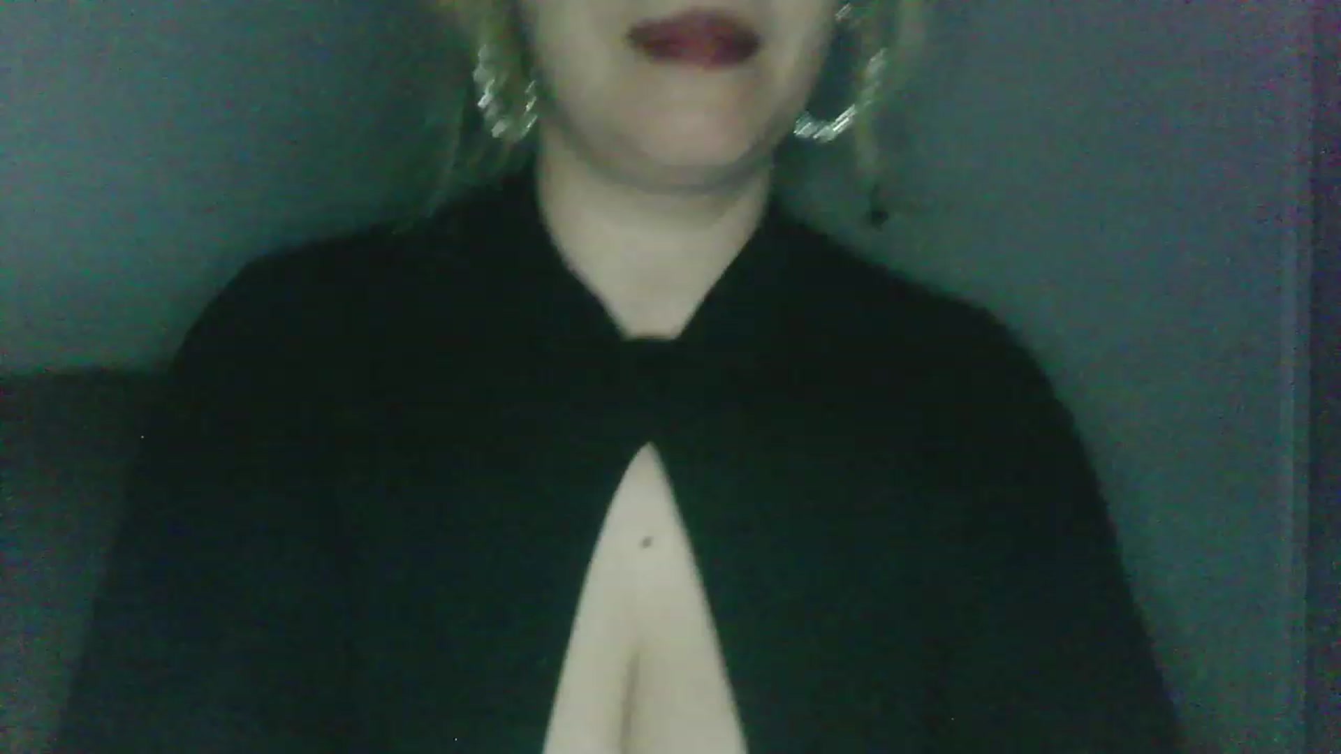 Gallery image thumbnail from ScorpioV's myfreecams stream on, 05/28/2023, 22:37 image 19 of 20