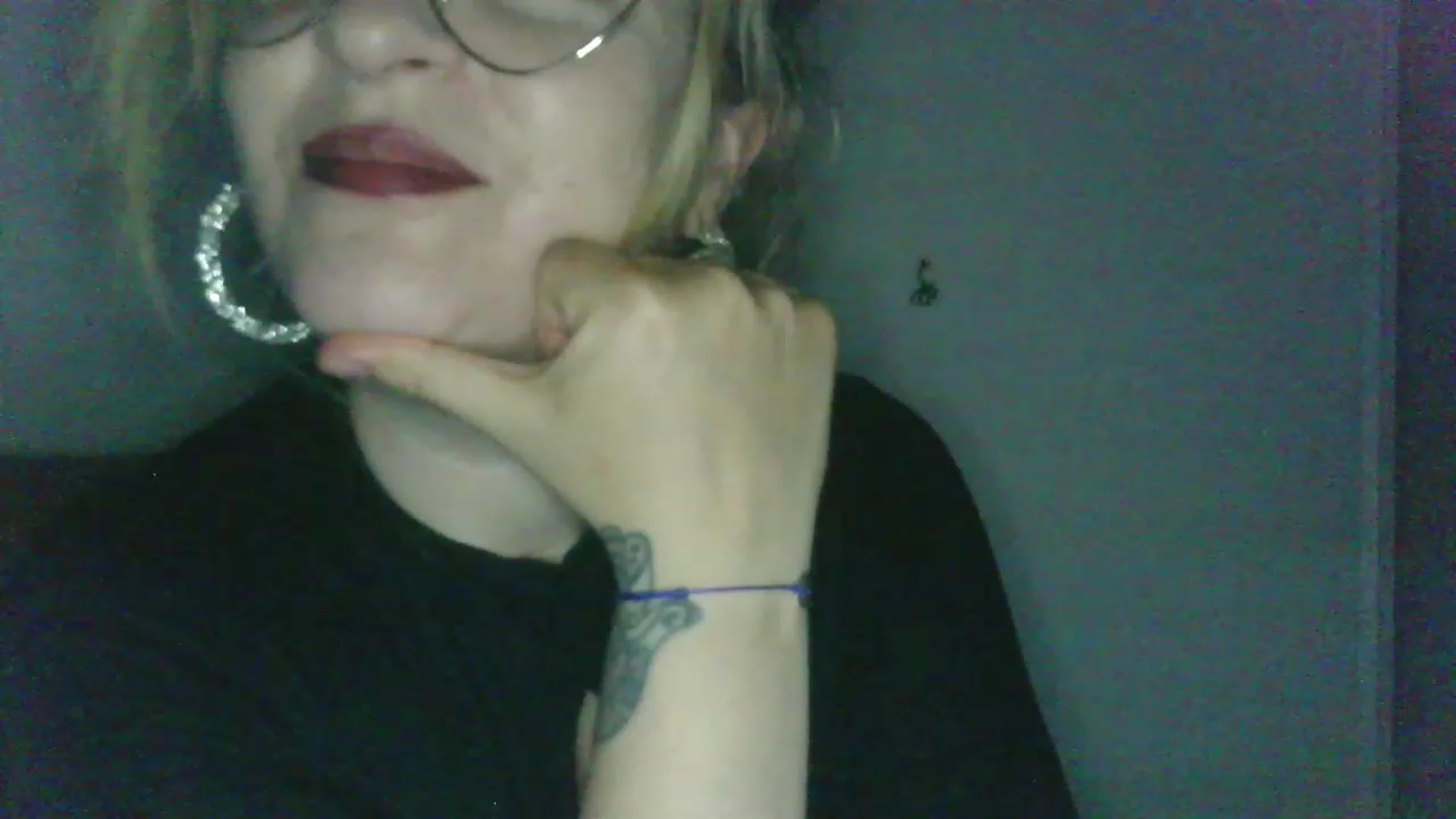 Gallery image thumbnail from ScorpioV's myfreecams stream on, 05/31/2023, 23:33 image 8 of 20