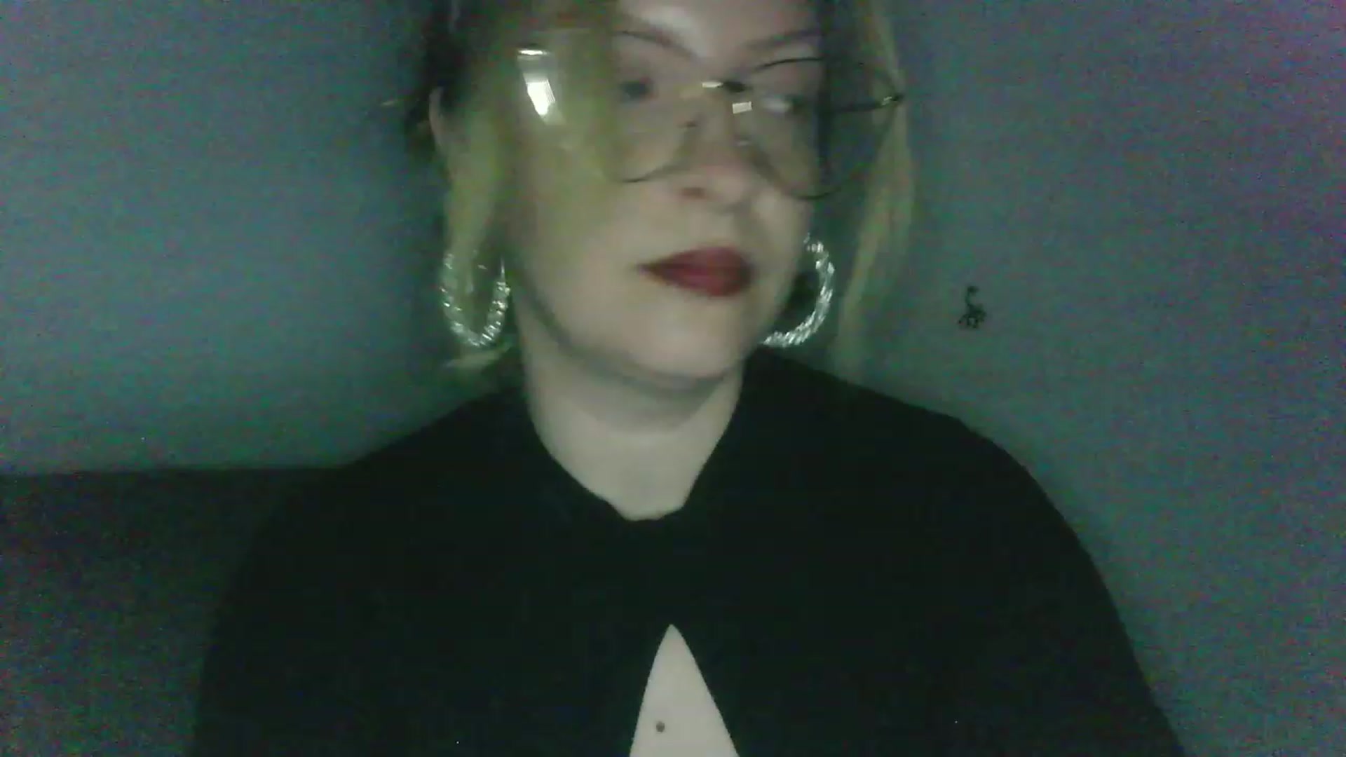Gallery image thumbnail from ScorpioV's myfreecams stream on, 05/31/2023, 23:33 image 19 of 20