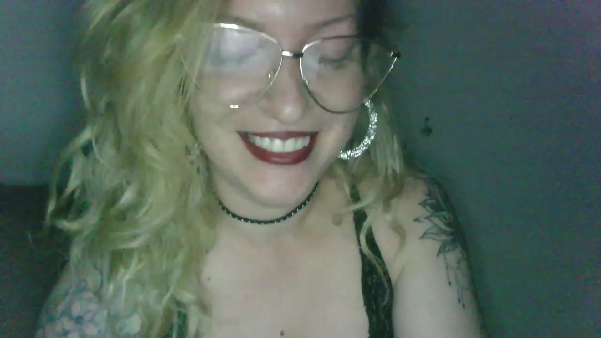 Gallery image thumbnail from ScorpioV's myfreecams stream on, 06/04/2023, 21:34 image 7 of 20