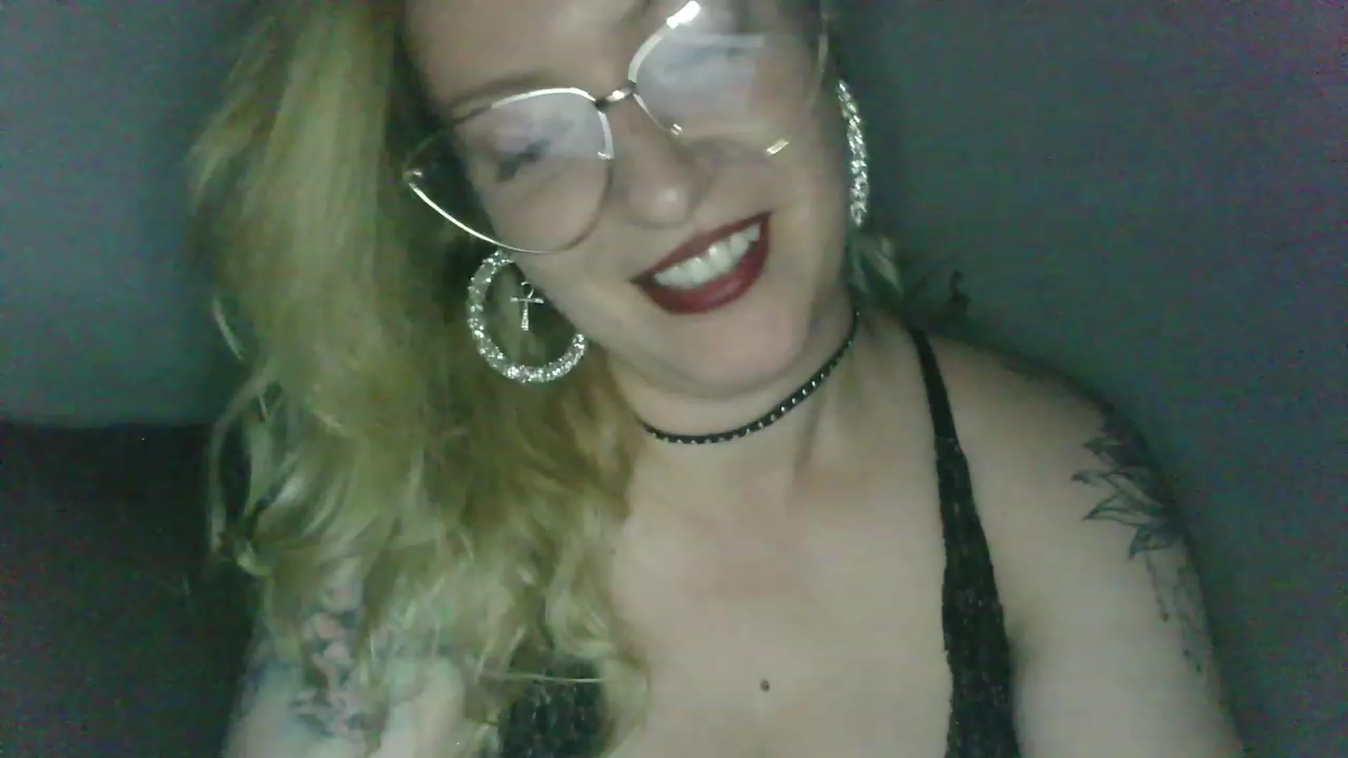 Gallery image thumbnail from ScorpioV's myfreecams stream on, 06/04/2023, 21:34 image 9 of 20
