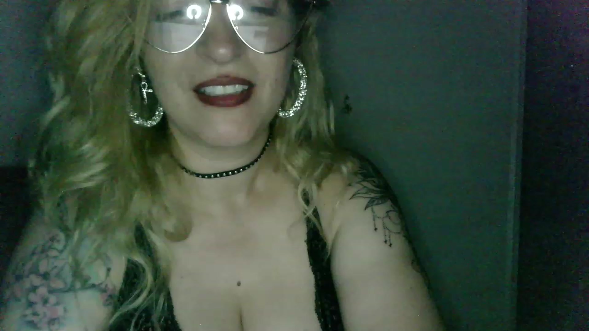 Gallery image thumbnail from ScorpioV's myfreecams stream on, 06/04/2023, 22:45 image 8 of 20