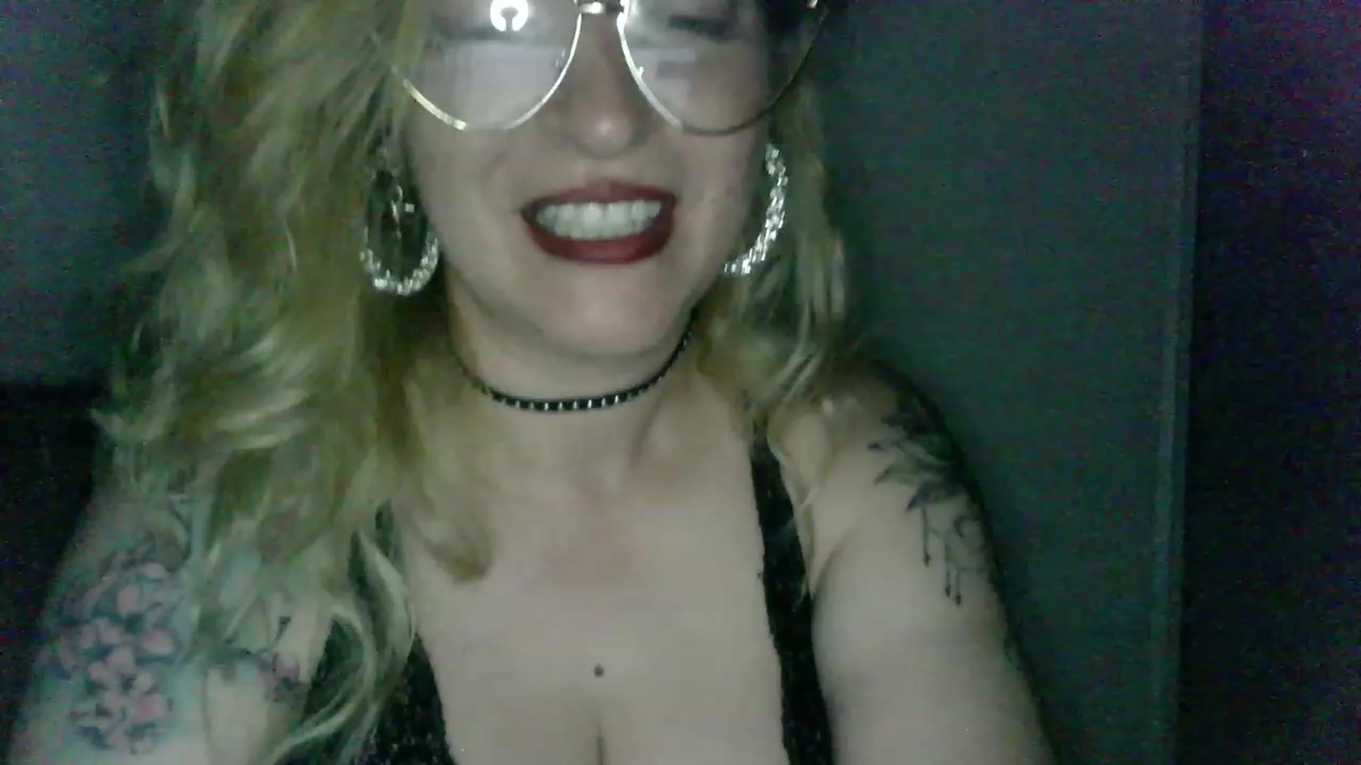 Gallery image thumbnail from ScorpioV's myfreecams stream on, 06/04/2023, 22:45 image 12 of 20