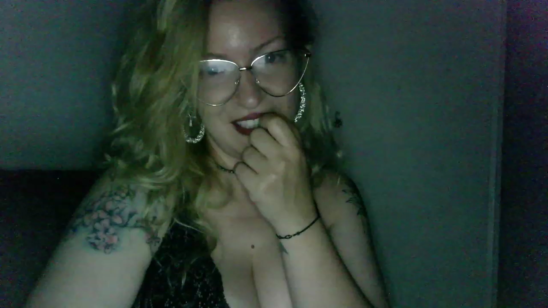 Gallery image thumbnail from ScorpioV's myfreecams stream on, 06/04/2023, 22:45 image 1 of 20