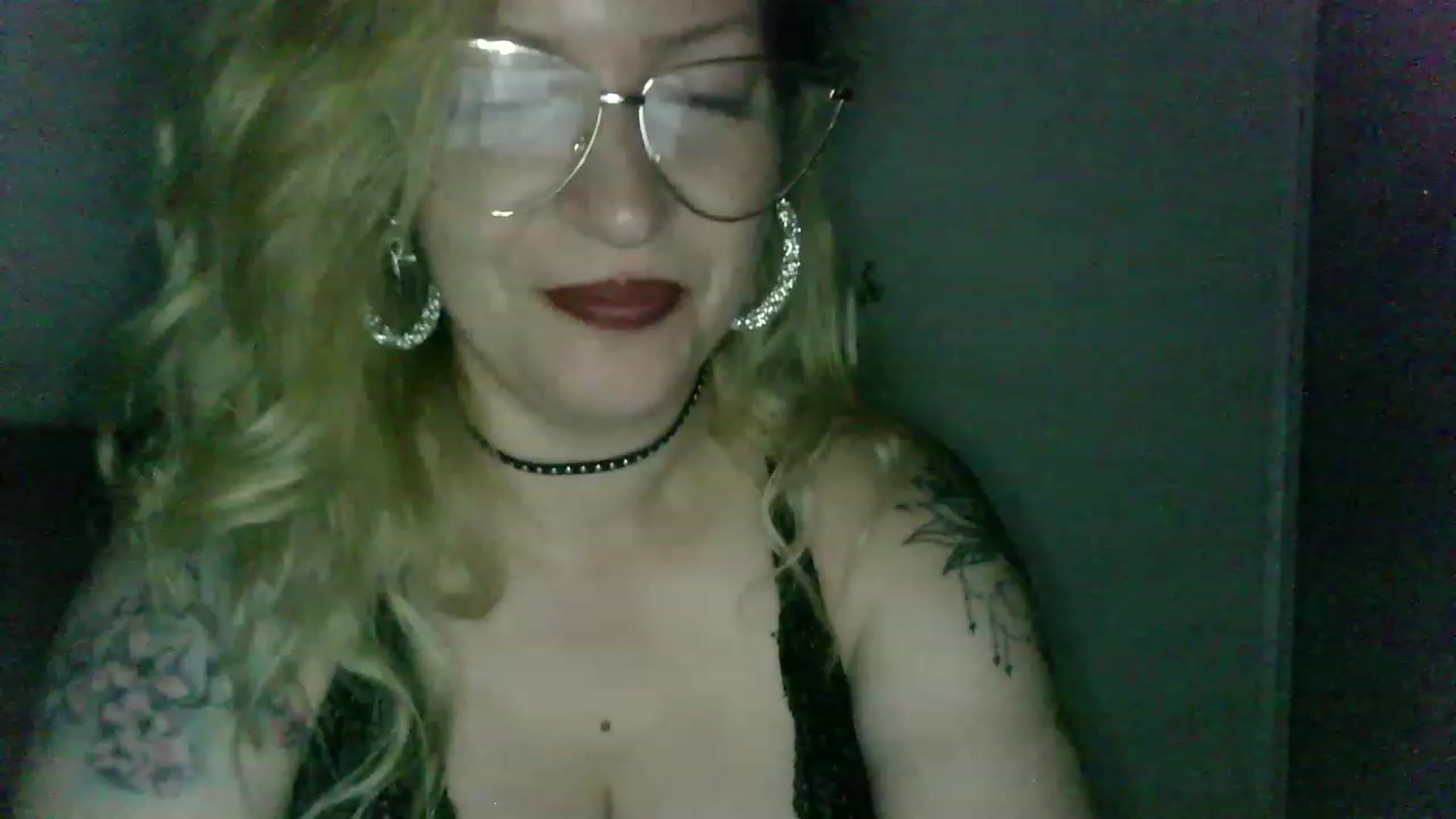 Gallery image thumbnail from ScorpioV's myfreecams stream on, 06/04/2023, 22:45 image 6 of 20