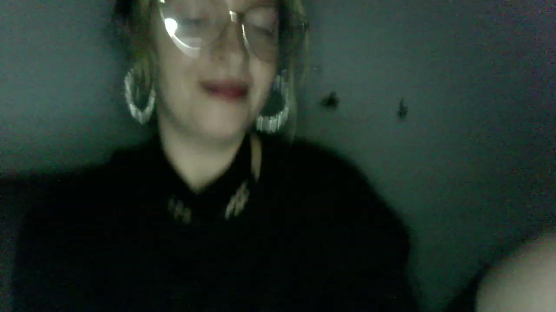 Gallery image thumbnail from ScorpioV's myfreecams stream on, 06/08/2023, 21:55 image 14 of 20