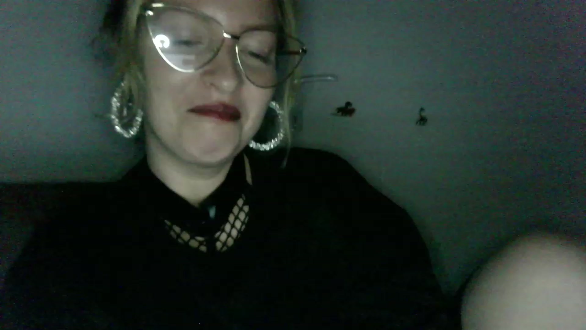 Gallery image thumbnail from ScorpioV's myfreecams stream on, 06/08/2023, 21:55 image 4 of 20