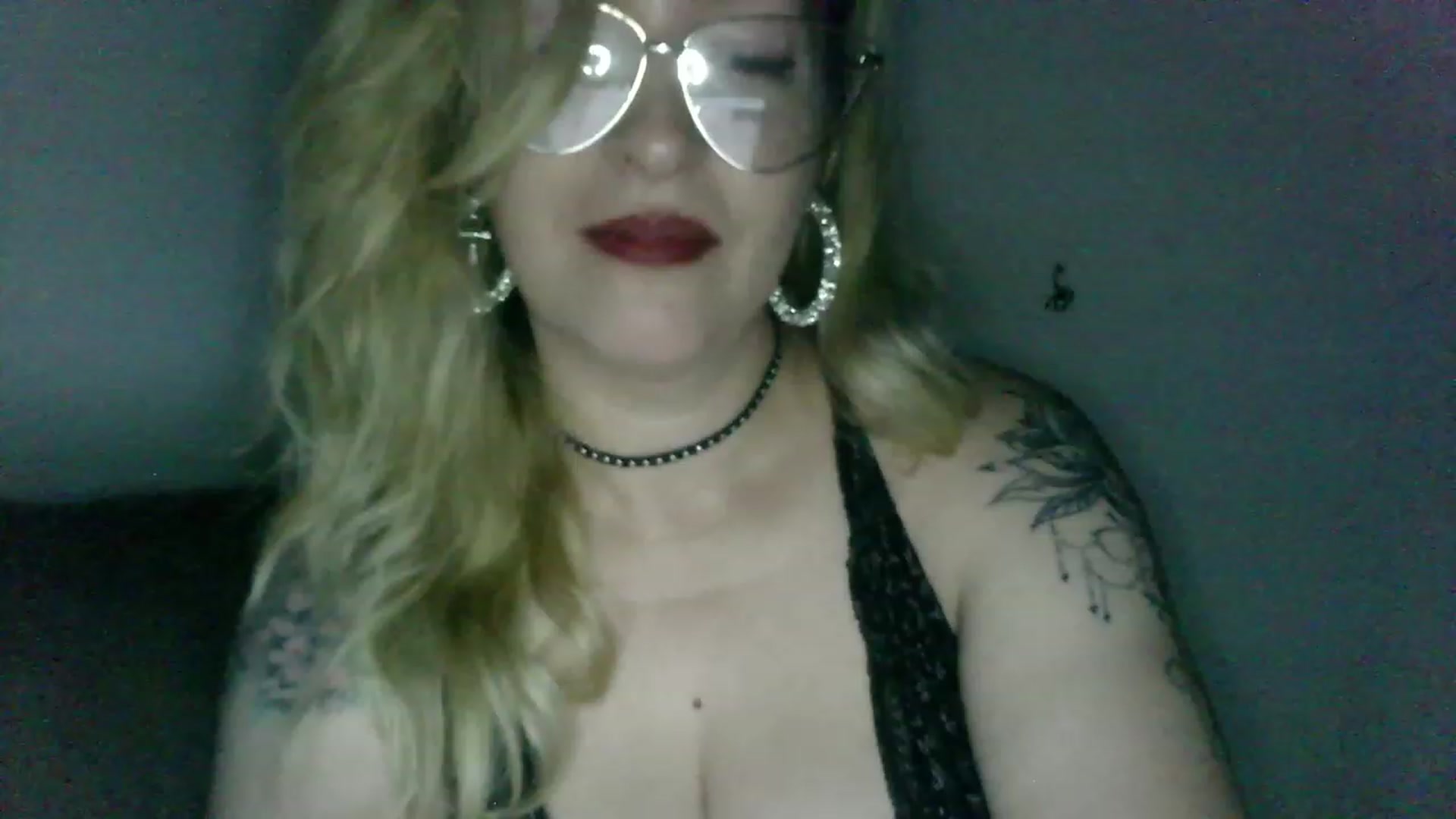 Gallery image thumbnail from ScorpioV's myfreecams stream on, 06/14/2023, 22:24 image 12 of 20