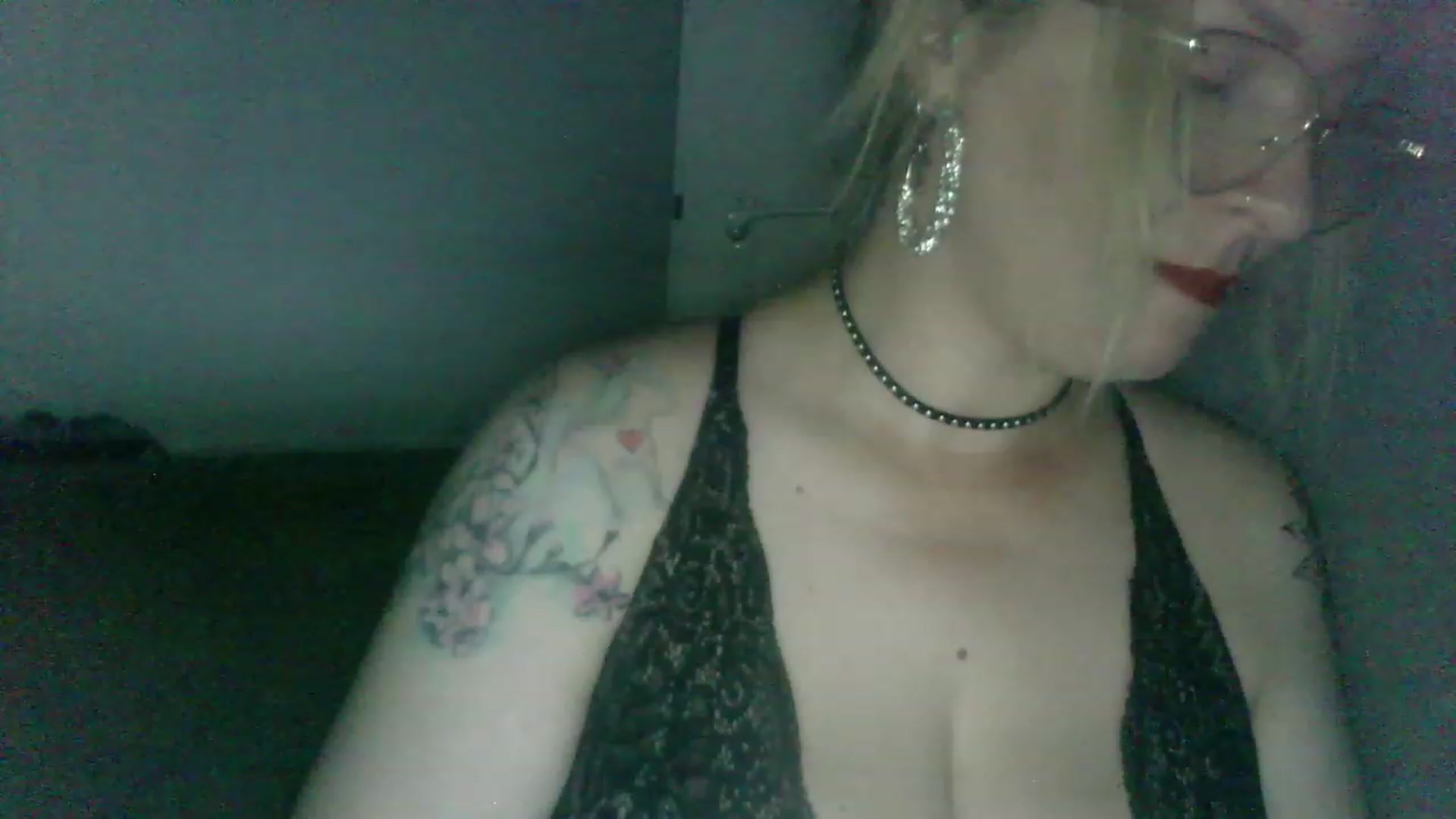 Gallery image thumbnail from ScorpioV's myfreecams stream on, 07/09/2023, 23:16 image 9 of 20