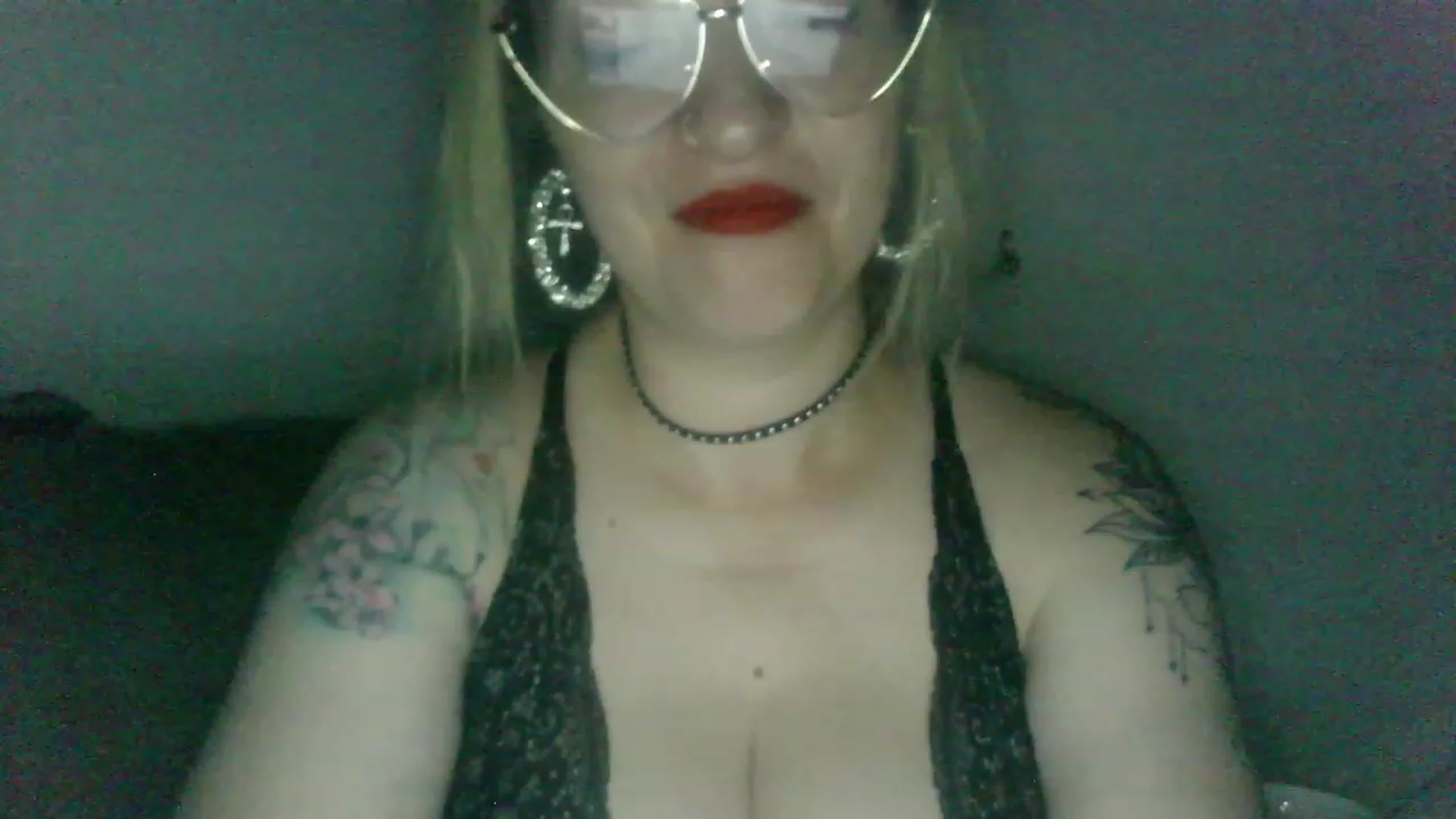 Gallery image thumbnail from ScorpioV's myfreecams stream on, 07/09/2023, 23:16 image 2 of 20