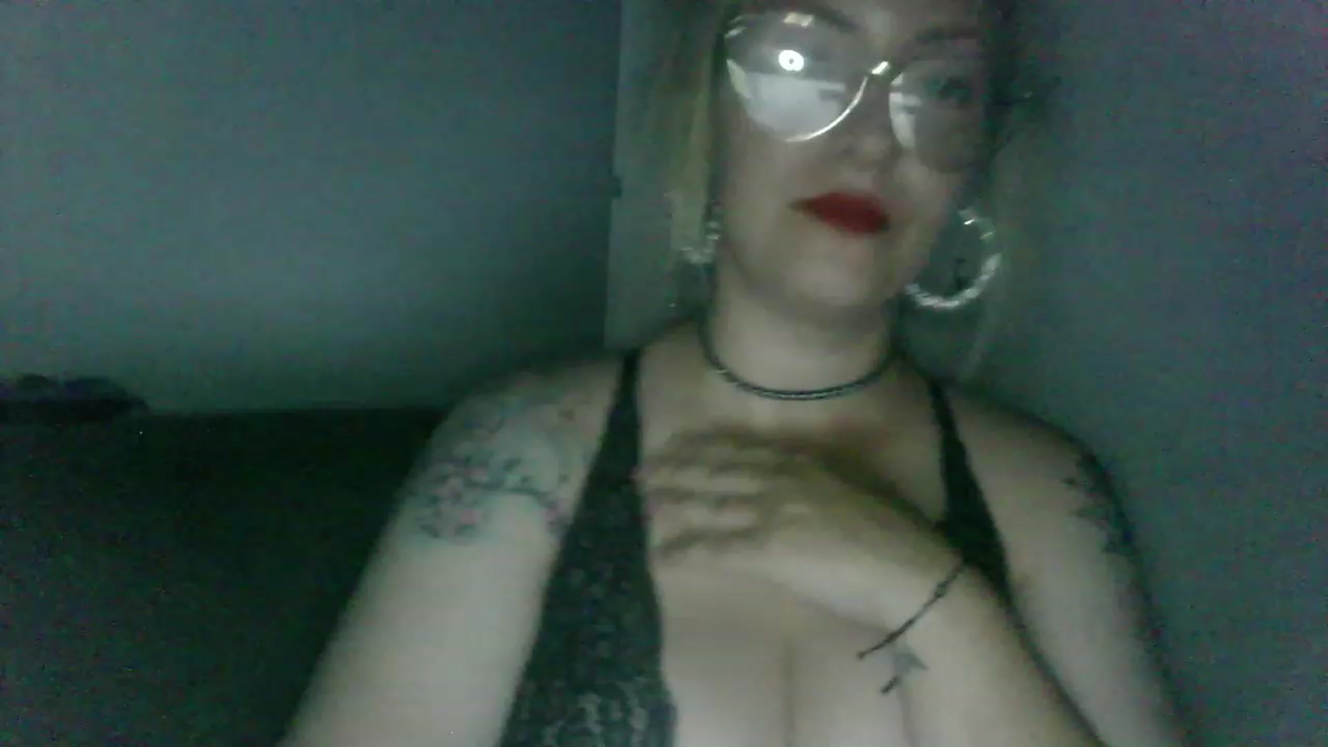 Gallery image thumbnail from ScorpioV's myfreecams stream on, 07/09/2023, 23:16 image 8 of 20