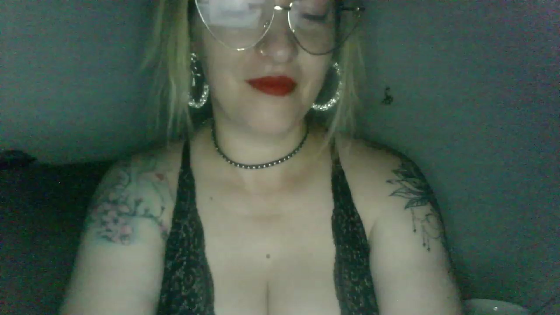 Gallery image thumbnail from ScorpioV's myfreecams stream on, 07/09/2023, 23:16 image 3 of 20