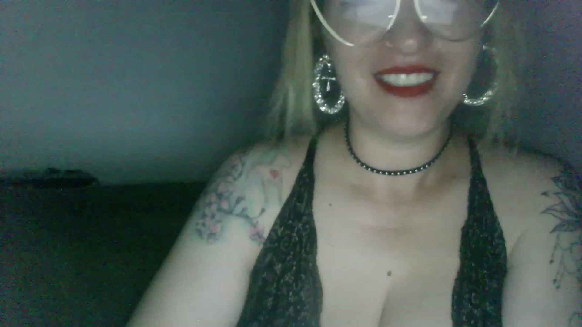 Gallery image thumbnail from ScorpioV's myfreecams stream on, 07/09/2023, 23:16 image 20 of 20