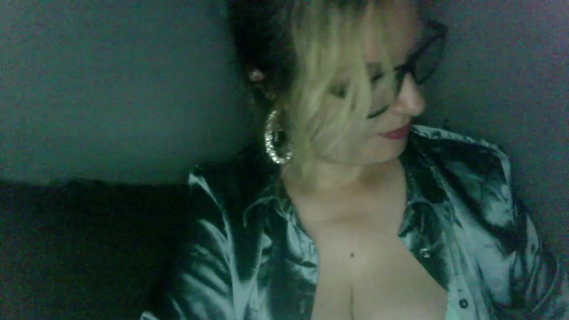 Gallery image thumbnail from ScorpioV's myfreecams stream on, 07/29/2023, 23:56 image 15 of 20