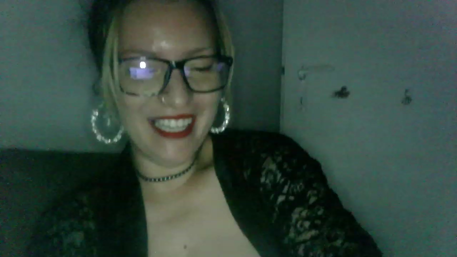 Gallery image thumbnail from ScorpioV's myfreecams stream on, 07/31/2023, 23:59 image 16 of 20