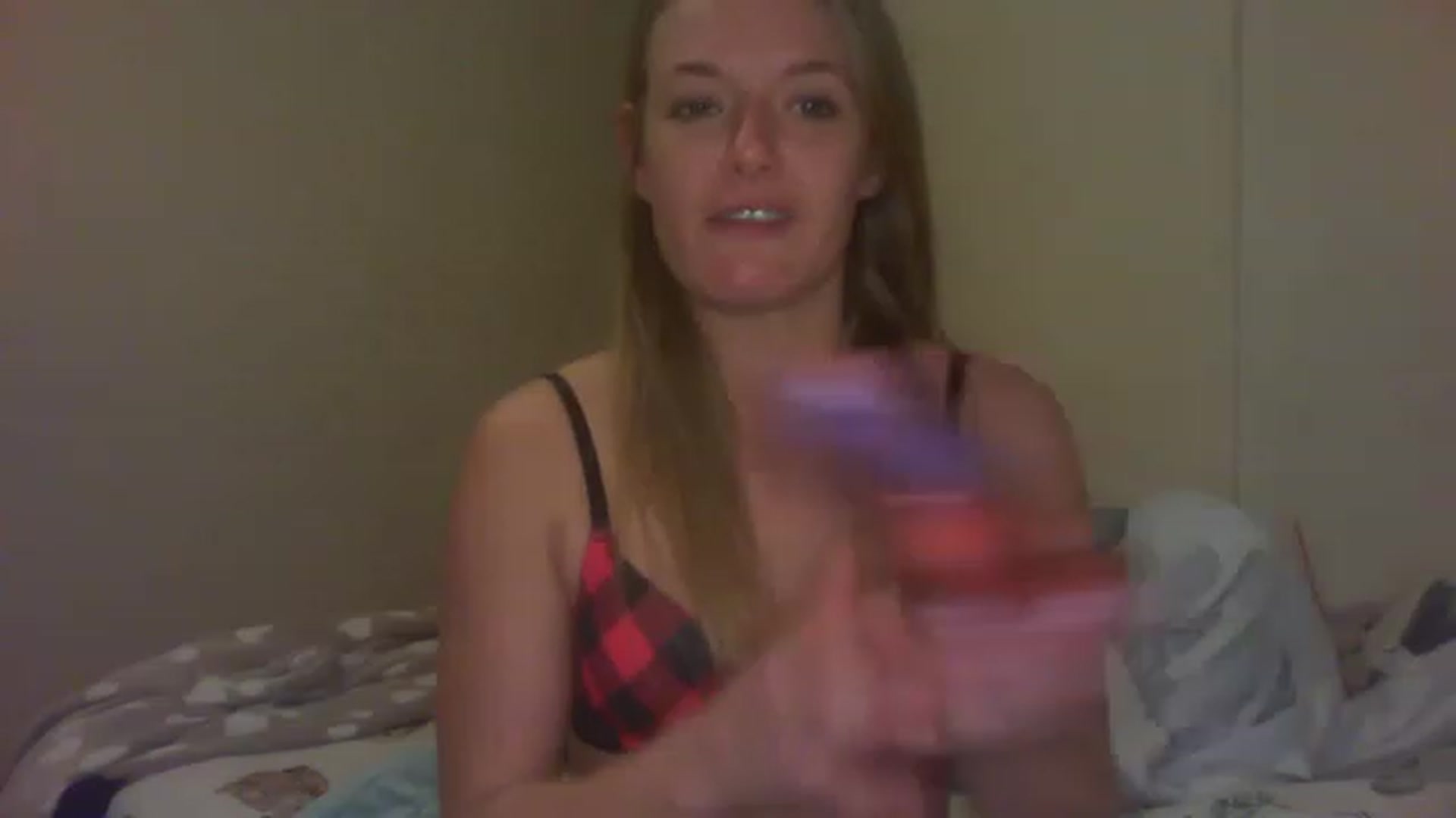 Gallery image thumbnail from Scottish_Tina's myfreecams stream on, 12/04/2022, 16:17 image 16 of 20