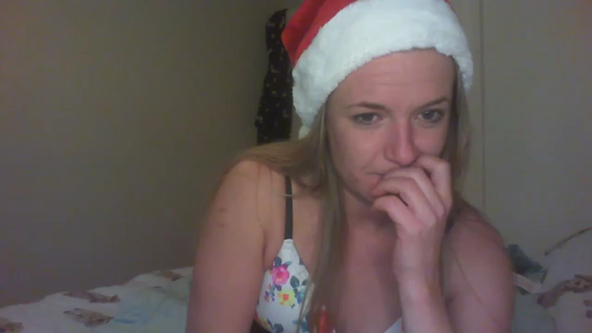 Gallery image thumbnail from Scottish_Tina's myfreecams stream on, 12/04/2022, 16:17 image 3 of 20