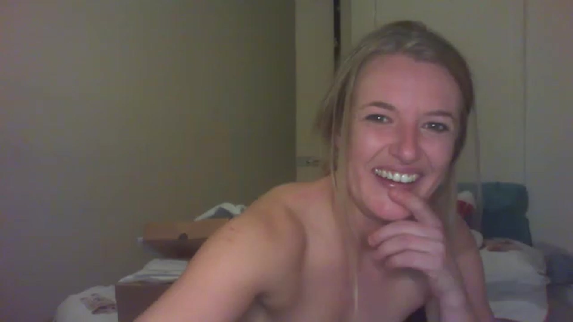 Gallery image thumbnail from Scottish_Tina's myfreecams stream on, 12/04/2022, 18:13 image 12 of 20