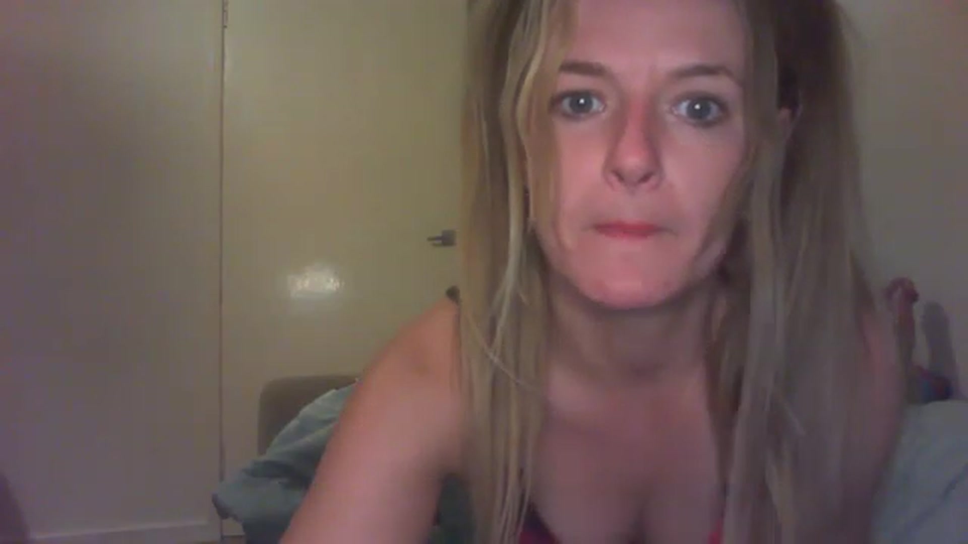 Gallery image thumbnail from Scottish_Tina's myfreecams stream on, 12/04/2022, 21:41 image 5 of 20