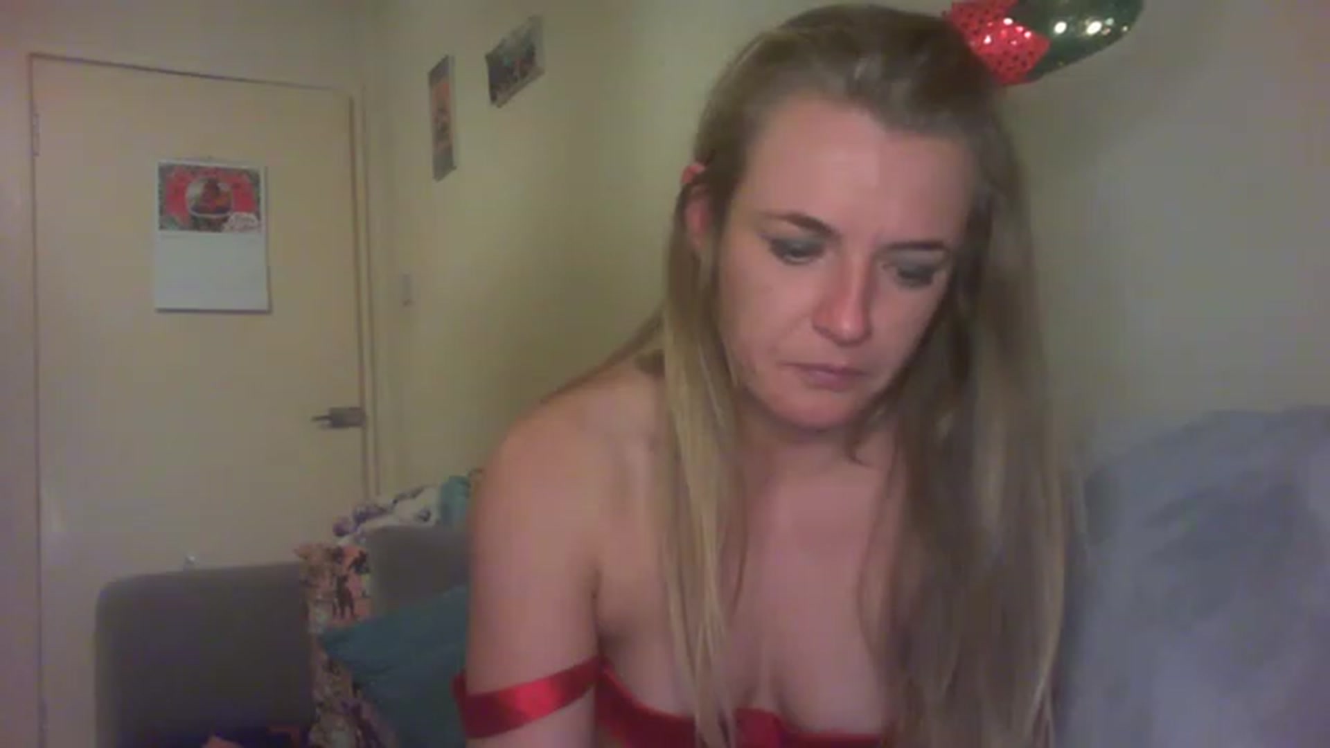 Gallery image thumbnail from Scottish_Tina's myfreecams stream on, 12/18/2022, 18:28 image 20 of 20