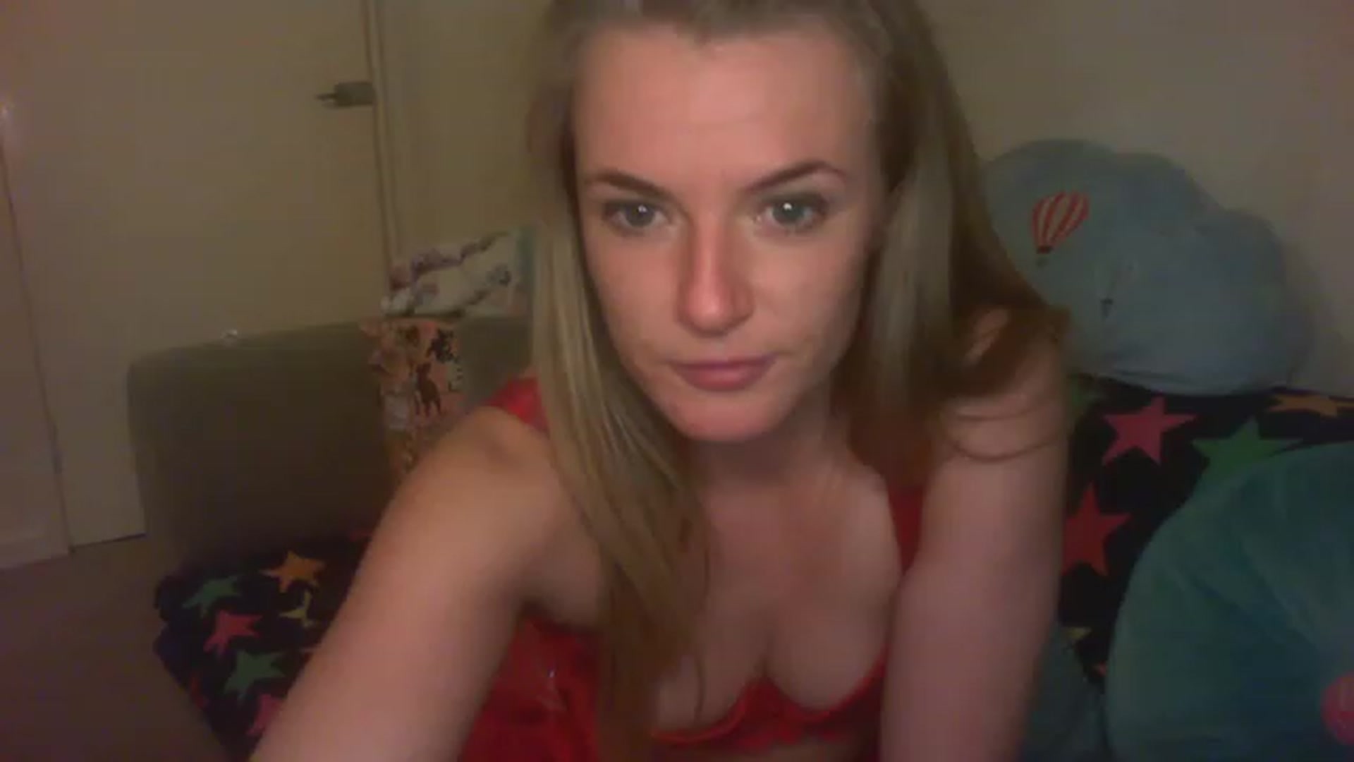 Gallery image thumbnail from Scottish_Tina's myfreecams stream on, 12/18/2022, 18:28 image 9 of 20