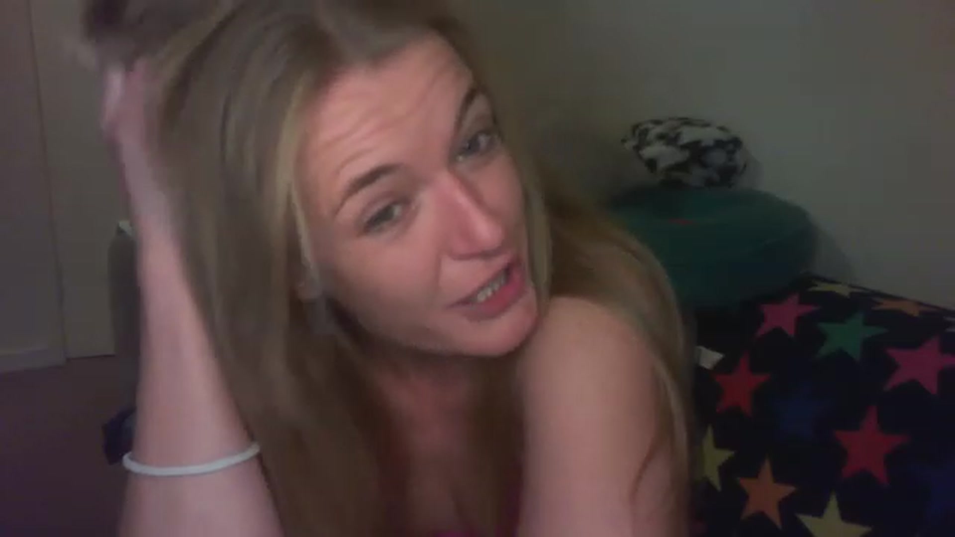 Gallery image thumbnail from Scottish_Tina's myfreecams stream on, 12/28/2022, 20:30 image 18 of 20
