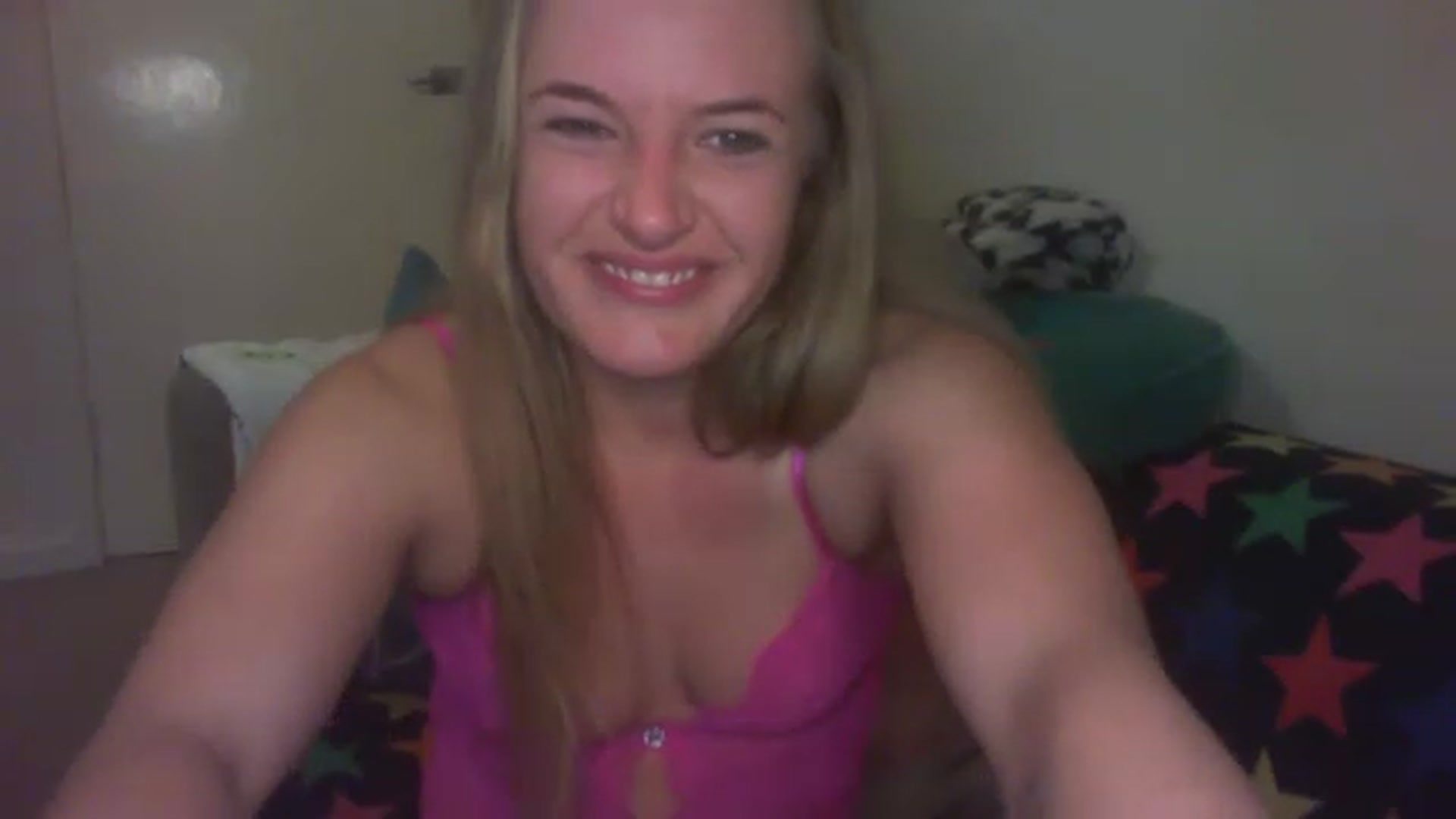 Gallery image thumbnail from Scottish_Tina's myfreecams stream on, 12/28/2022, 20:30 image 14 of 20