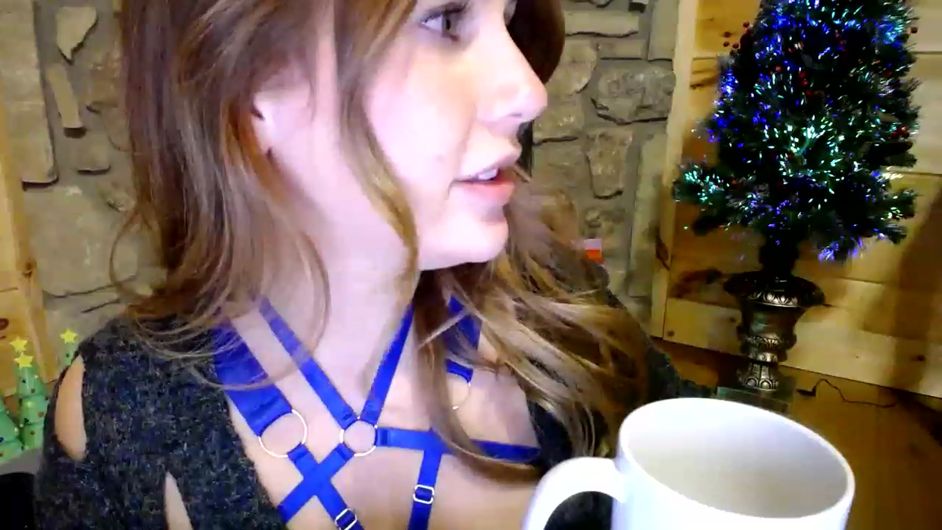 Gallery image thumbnail from Scout's myfreecams stream on, 12/04/2022, 06:47 image 16 of 20