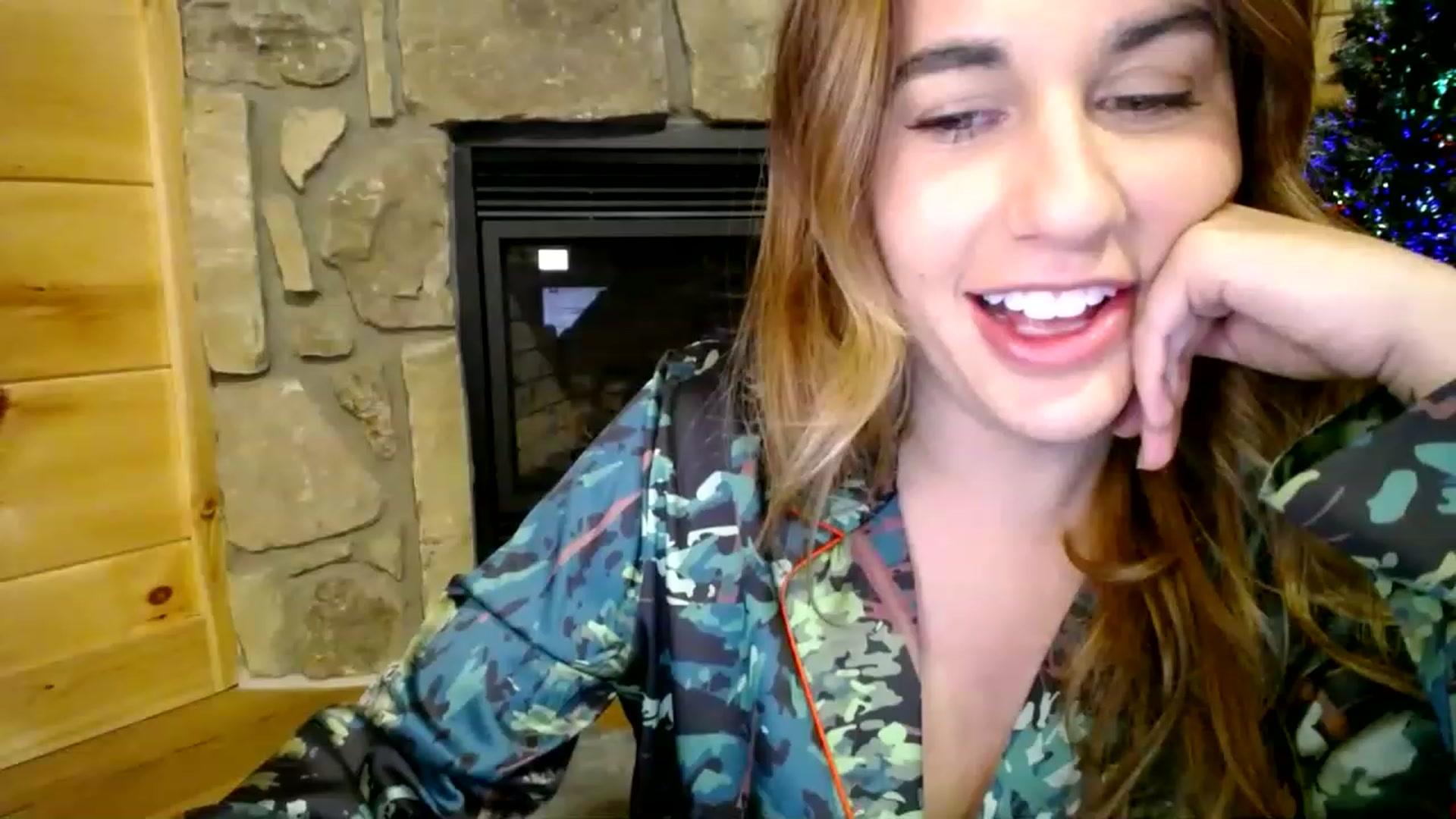 Gallery image thumbnail from Scout's myfreecams stream on, 12/08/2022, 06:04 image 5 of 20