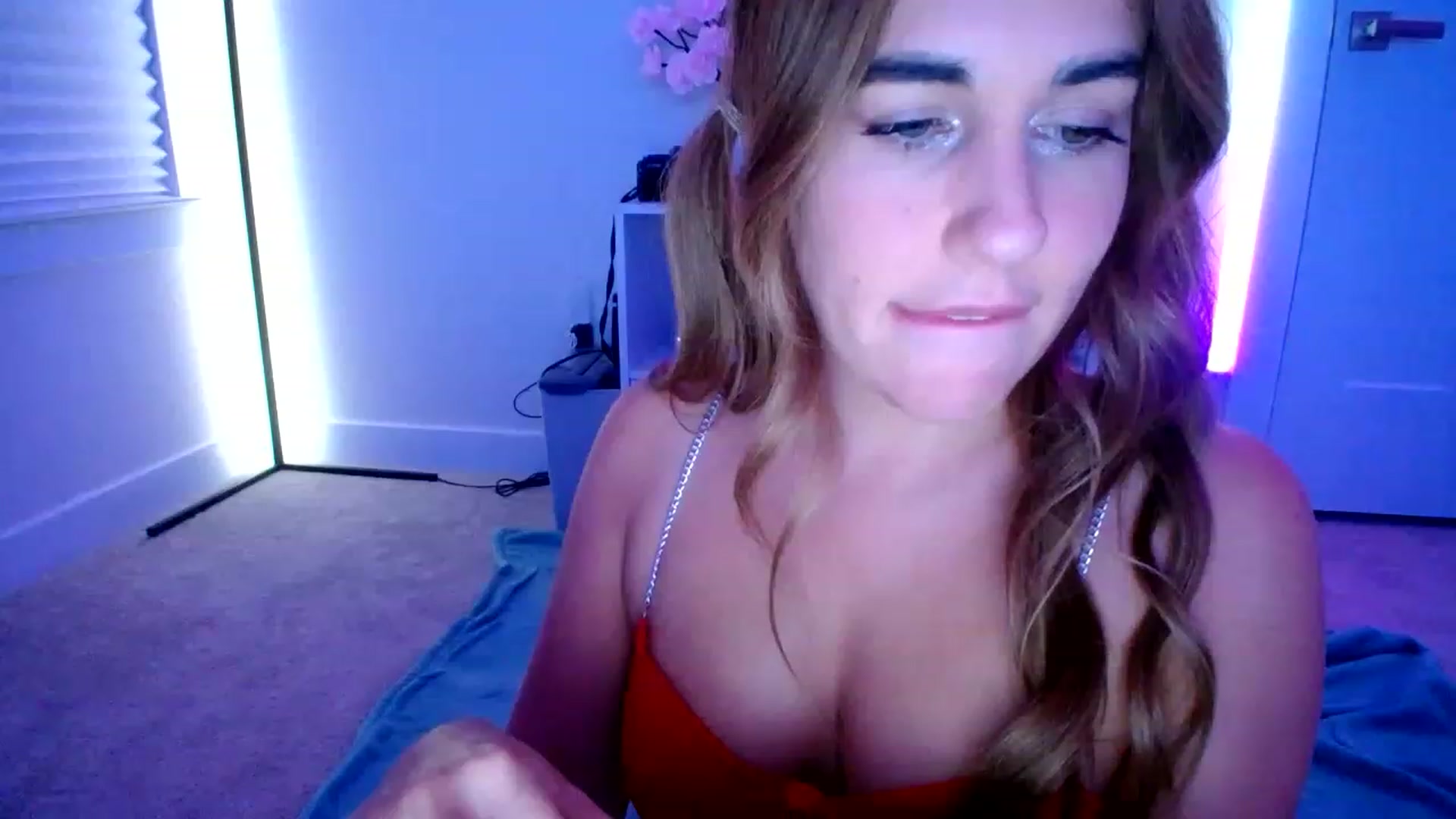 Gallery image thumbnail from Scout's myfreecams stream on, 12/11/2022, 06:29 image 9 of 20