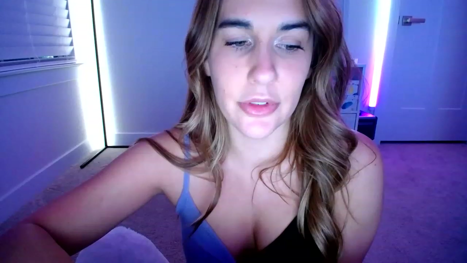 Gallery image thumbnail from Scout's myfreecams stream on, 02/11/2023, 06:39 image 14 of 20