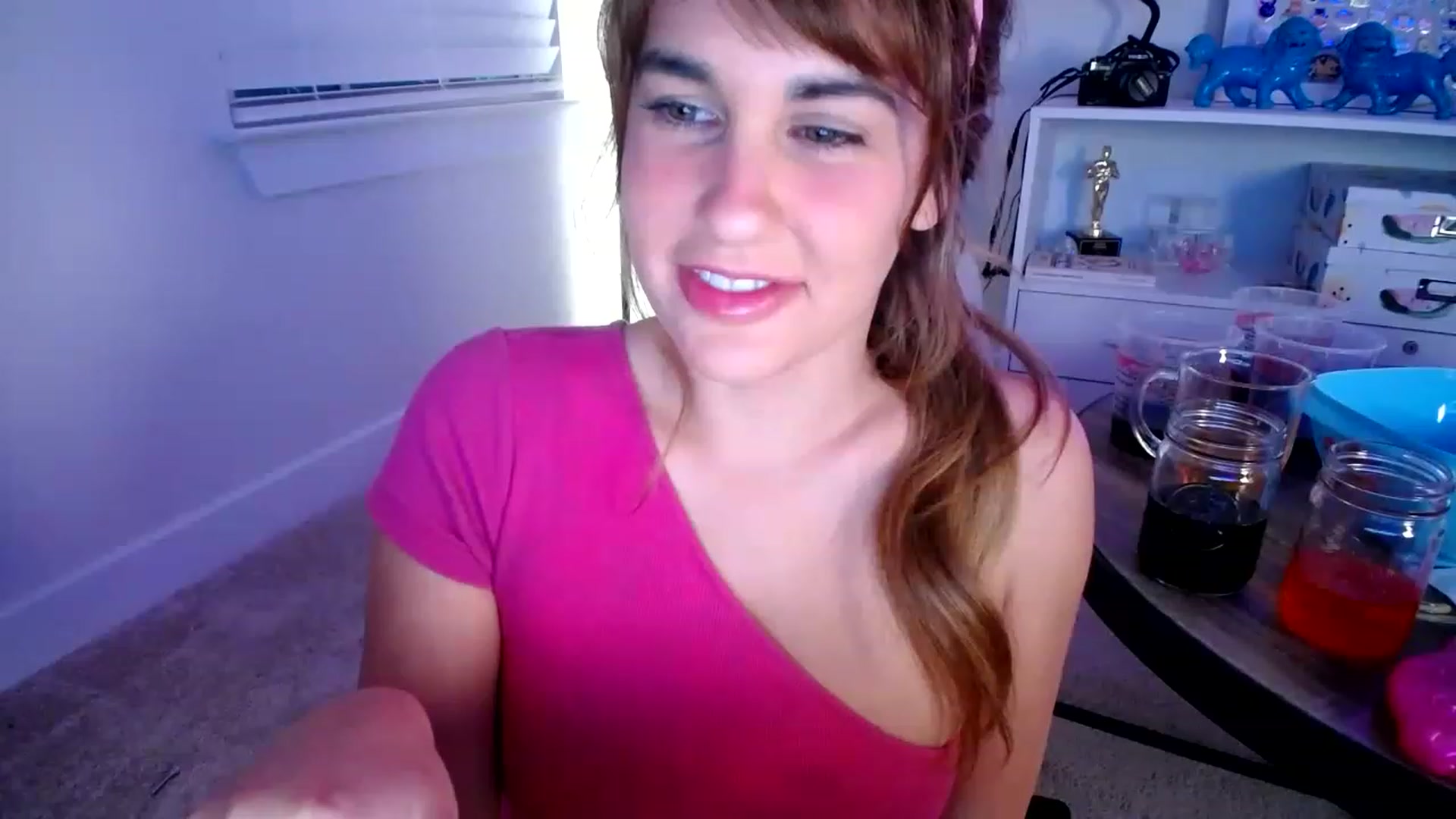 Gallery image thumbnail from Scout's myfreecams stream on, 04/09/2023, 05:47 image 9 of 20