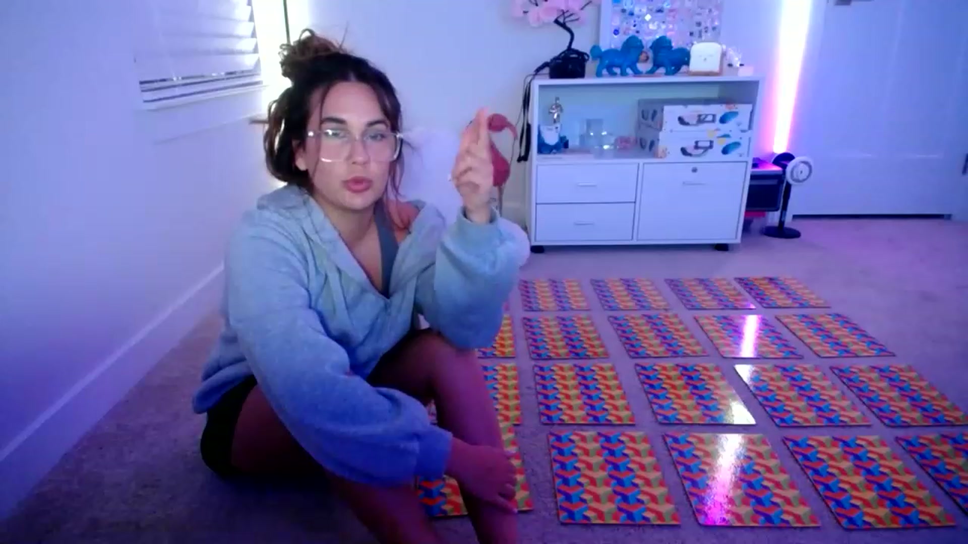Gallery image thumbnail from Scout's myfreecams stream on, 05/21/2023, 03:42 image 4 of 20