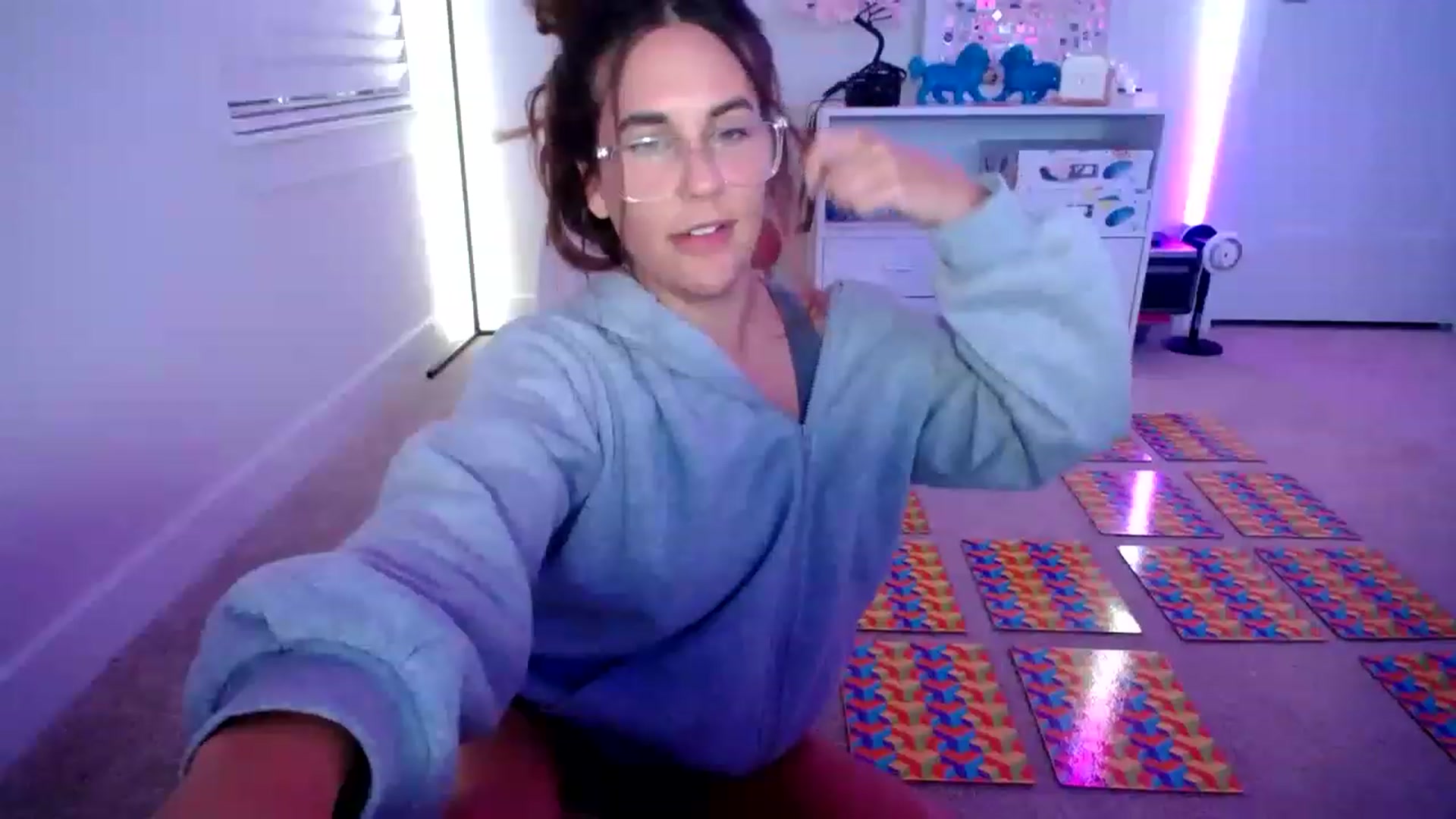 Gallery image thumbnail from Scout's myfreecams stream on, 05/21/2023, 03:42 image 18 of 20