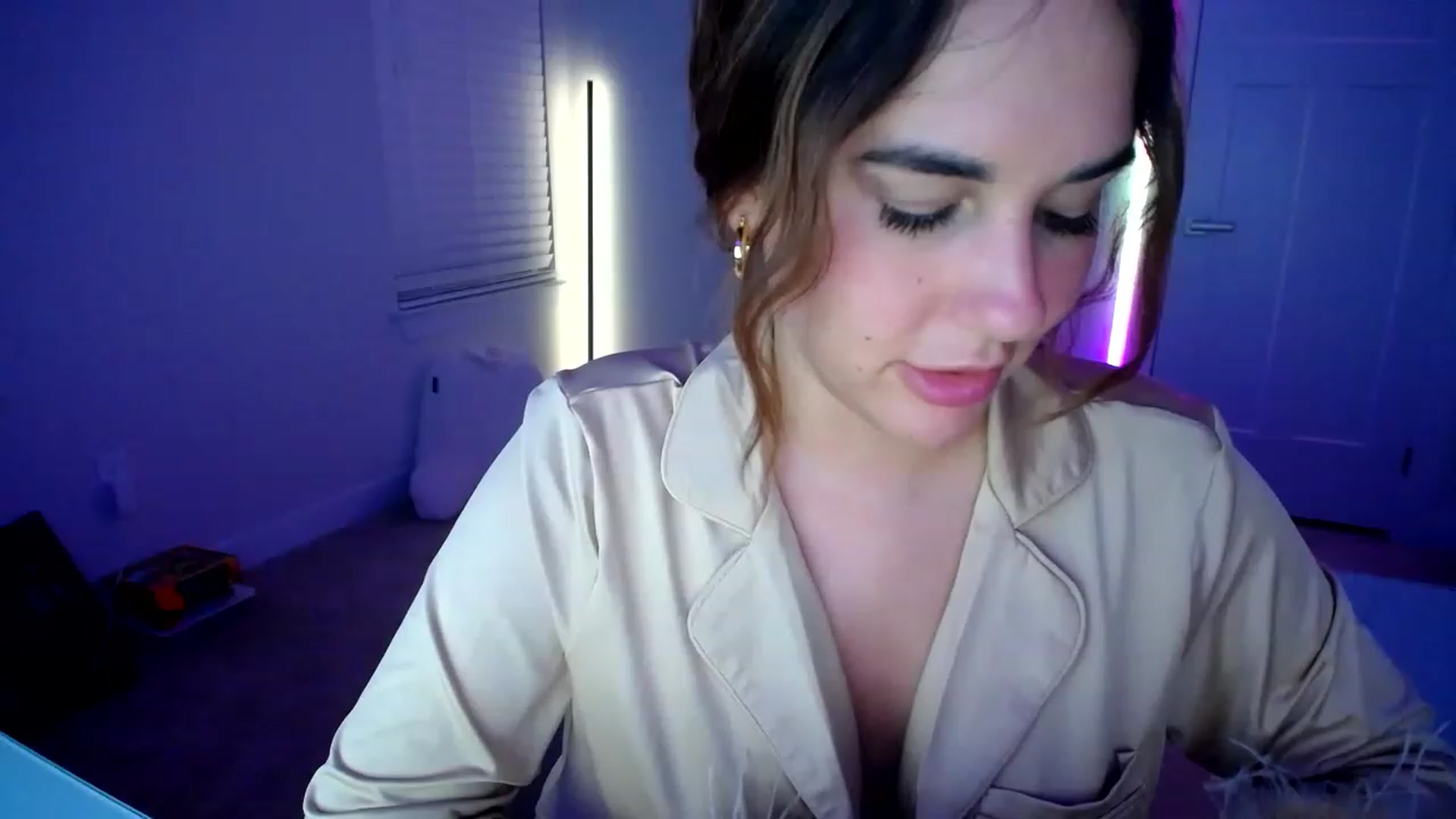 Gallery image thumbnail from Scout's myfreecams stream on, 06/06/2023, 04:57 image 14 of 20