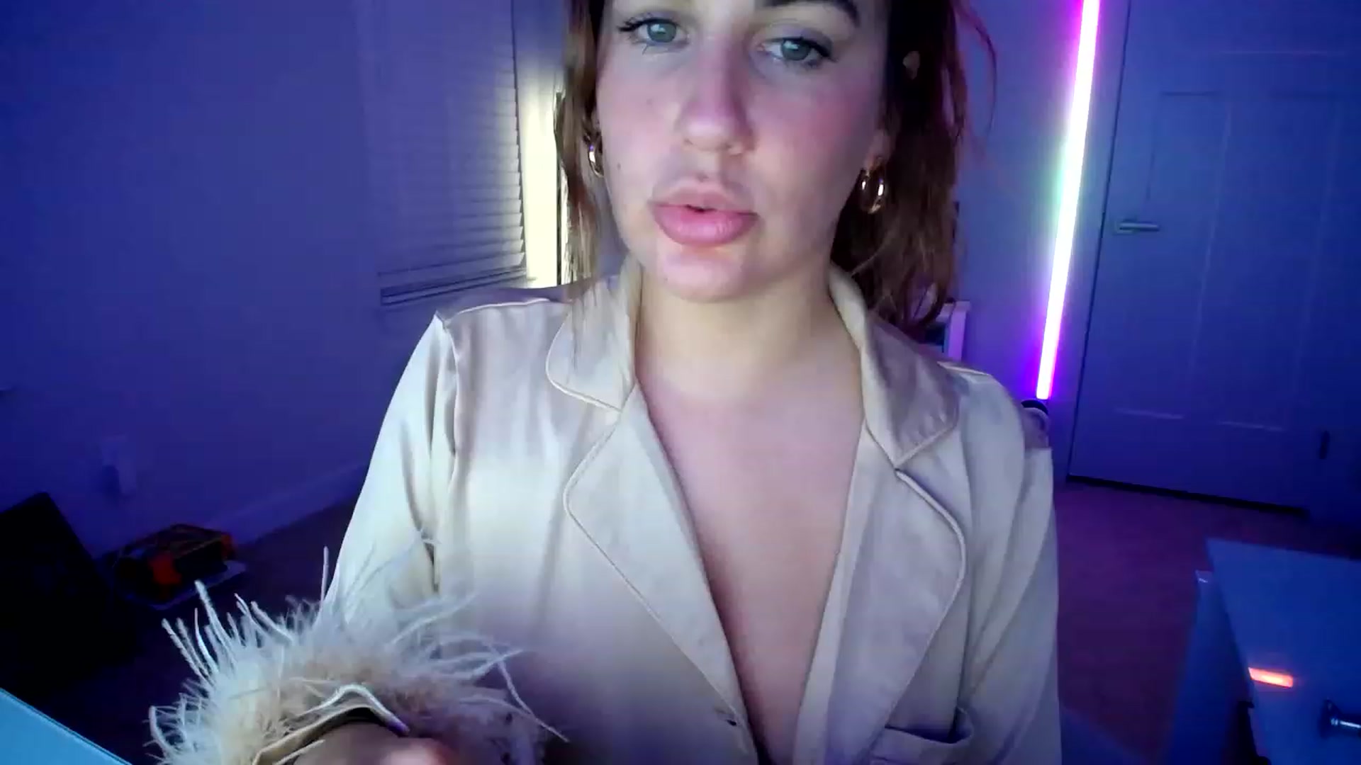 Gallery image thumbnail from Scout's myfreecams stream on, 06/06/2023, 05:28 image 6 of 20