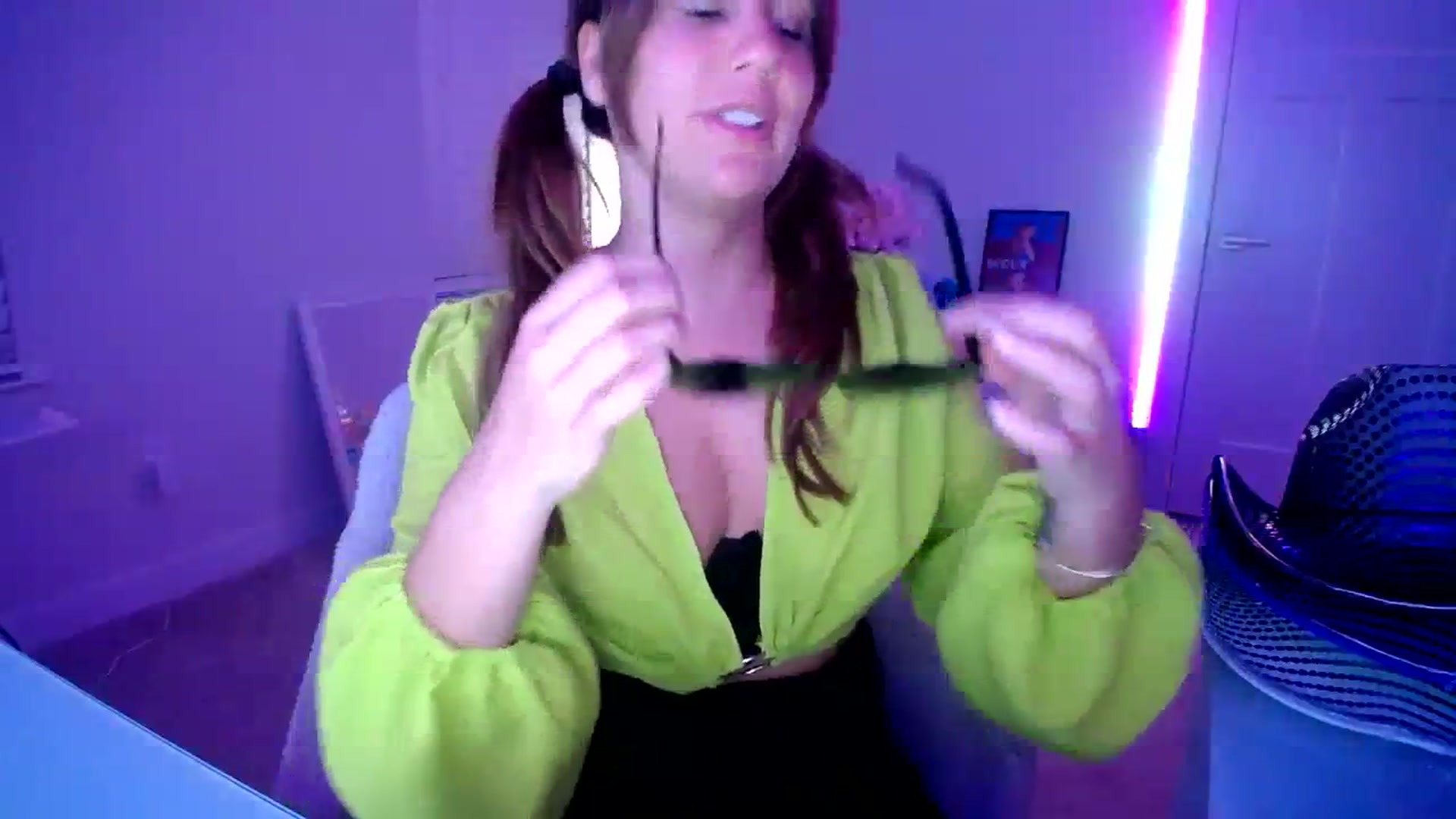 Gallery image thumbnail from Scout's myfreecams stream on, 08/10/2023, 03:56 image 15 of 20