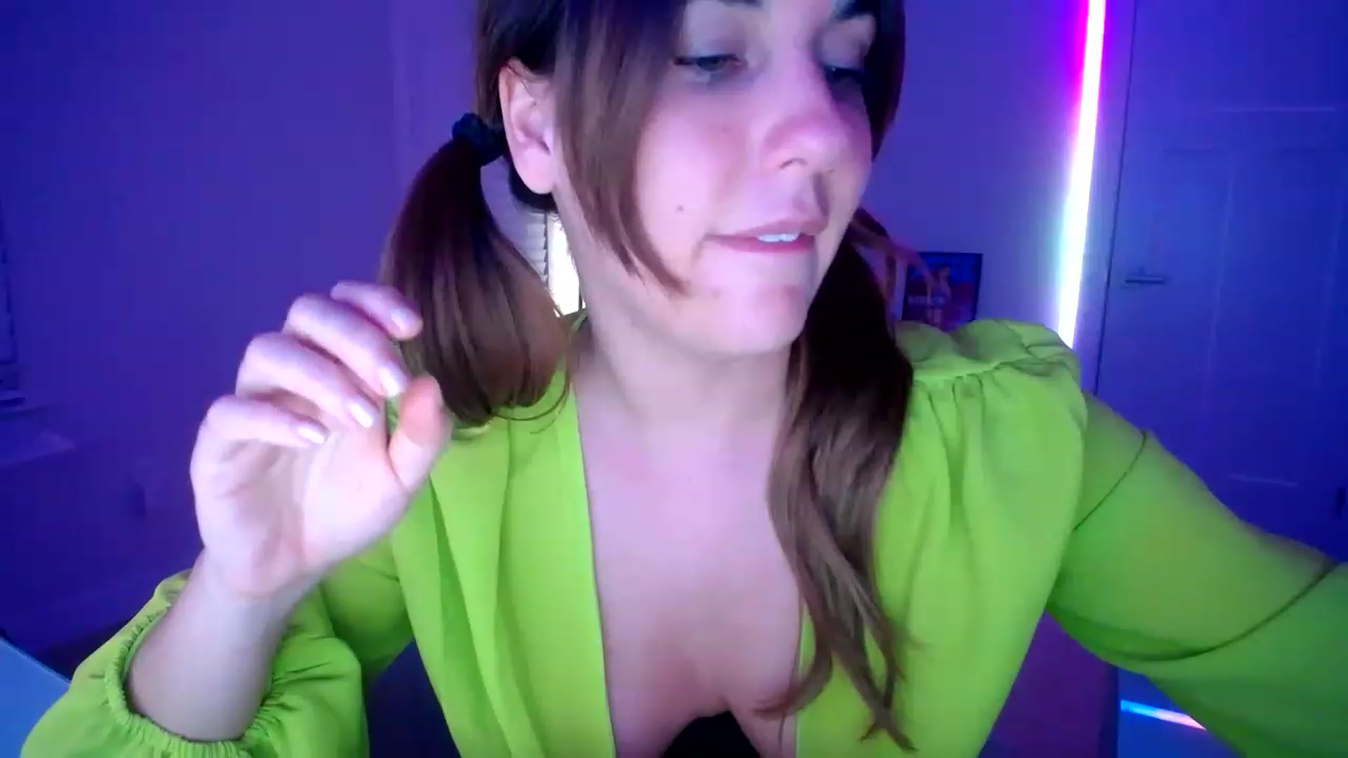 Gallery image thumbnail from Scout's myfreecams stream on, 08/10/2023, 04:58 image 6 of 20