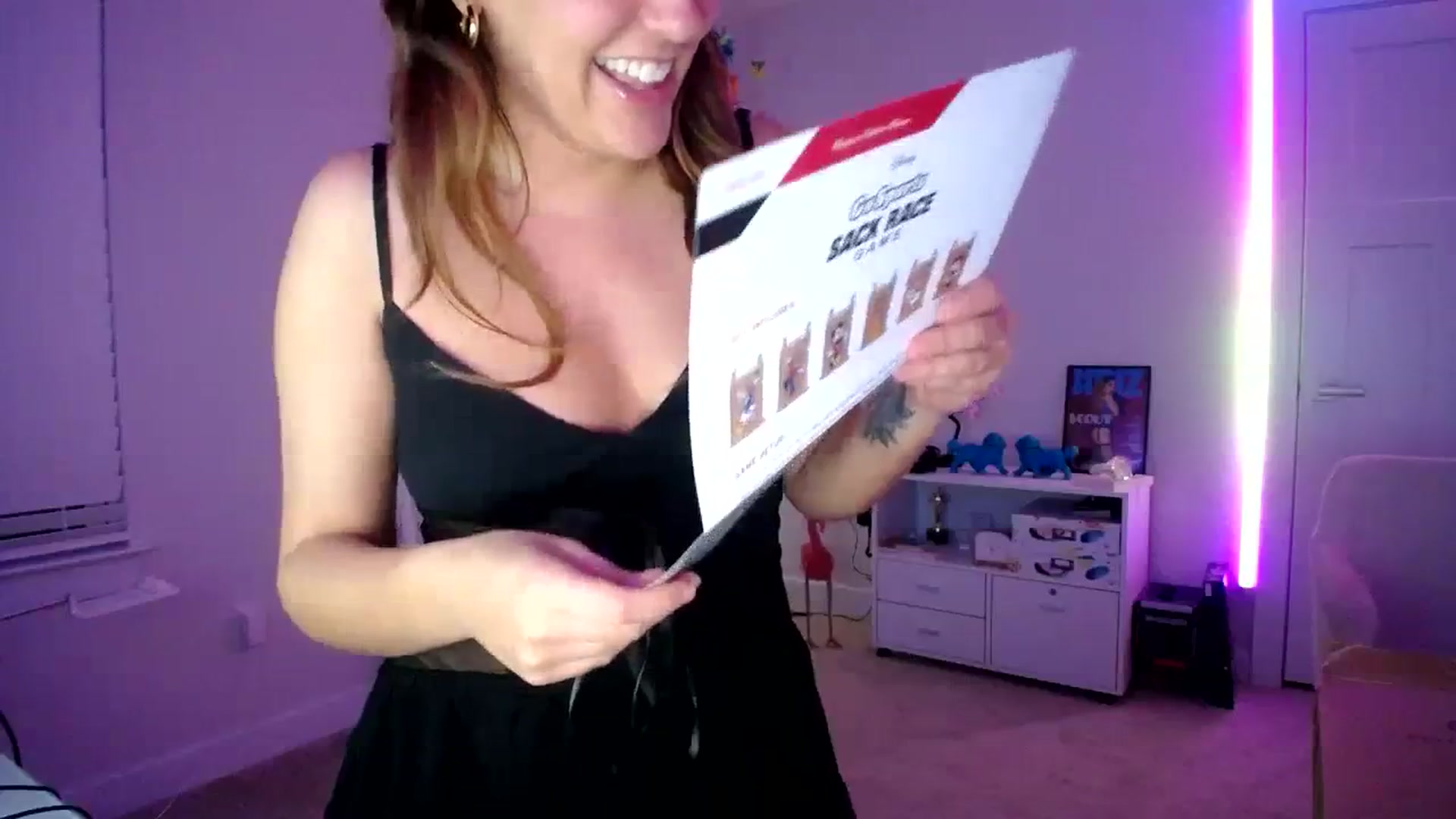 Gallery image thumbnail from Scout's myfreecams stream on, 08/13/2023, 05:26 image 3 of 20